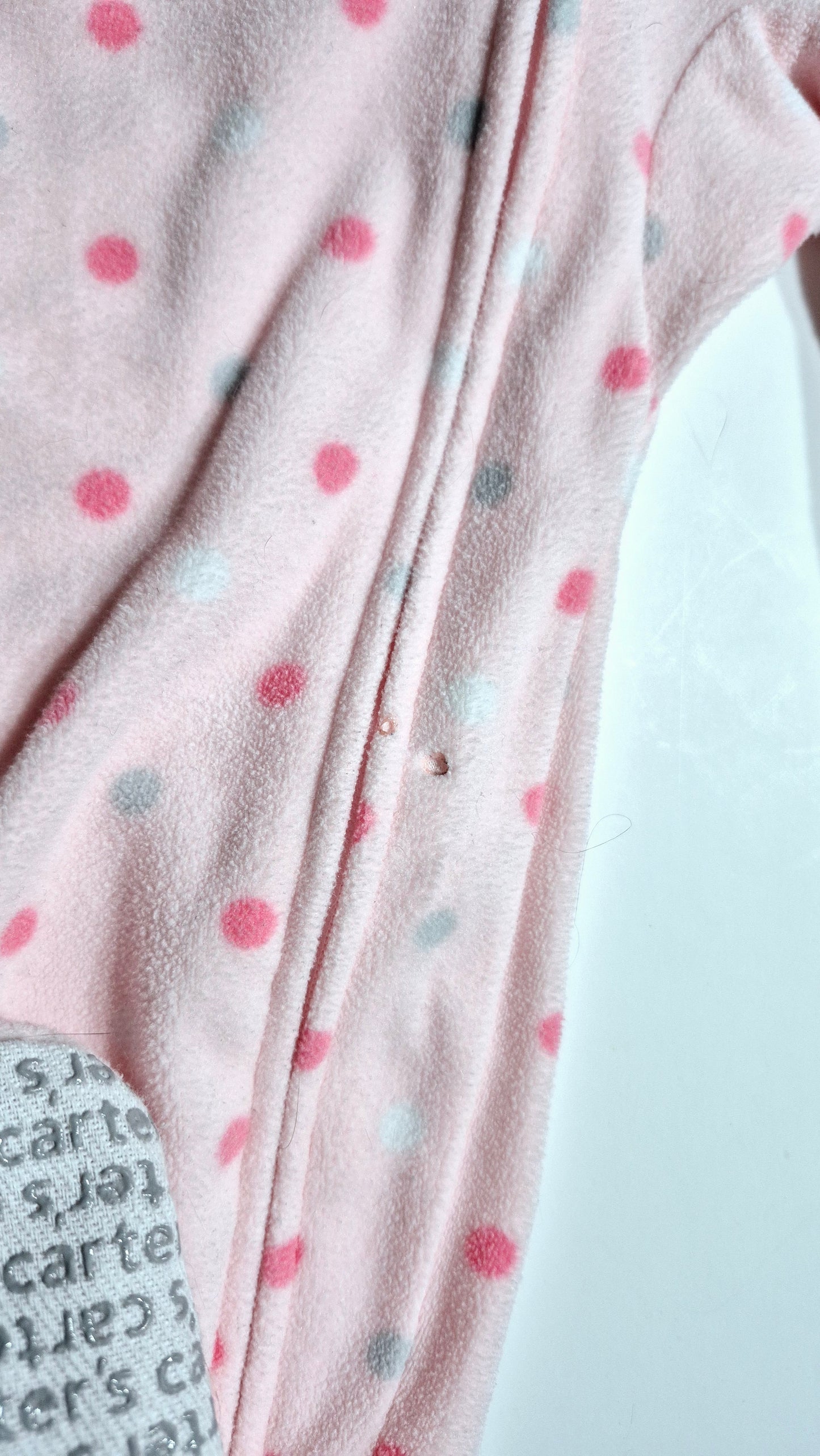 Pyjama 2T Carter's (Imparfait petite brûlure non percer)