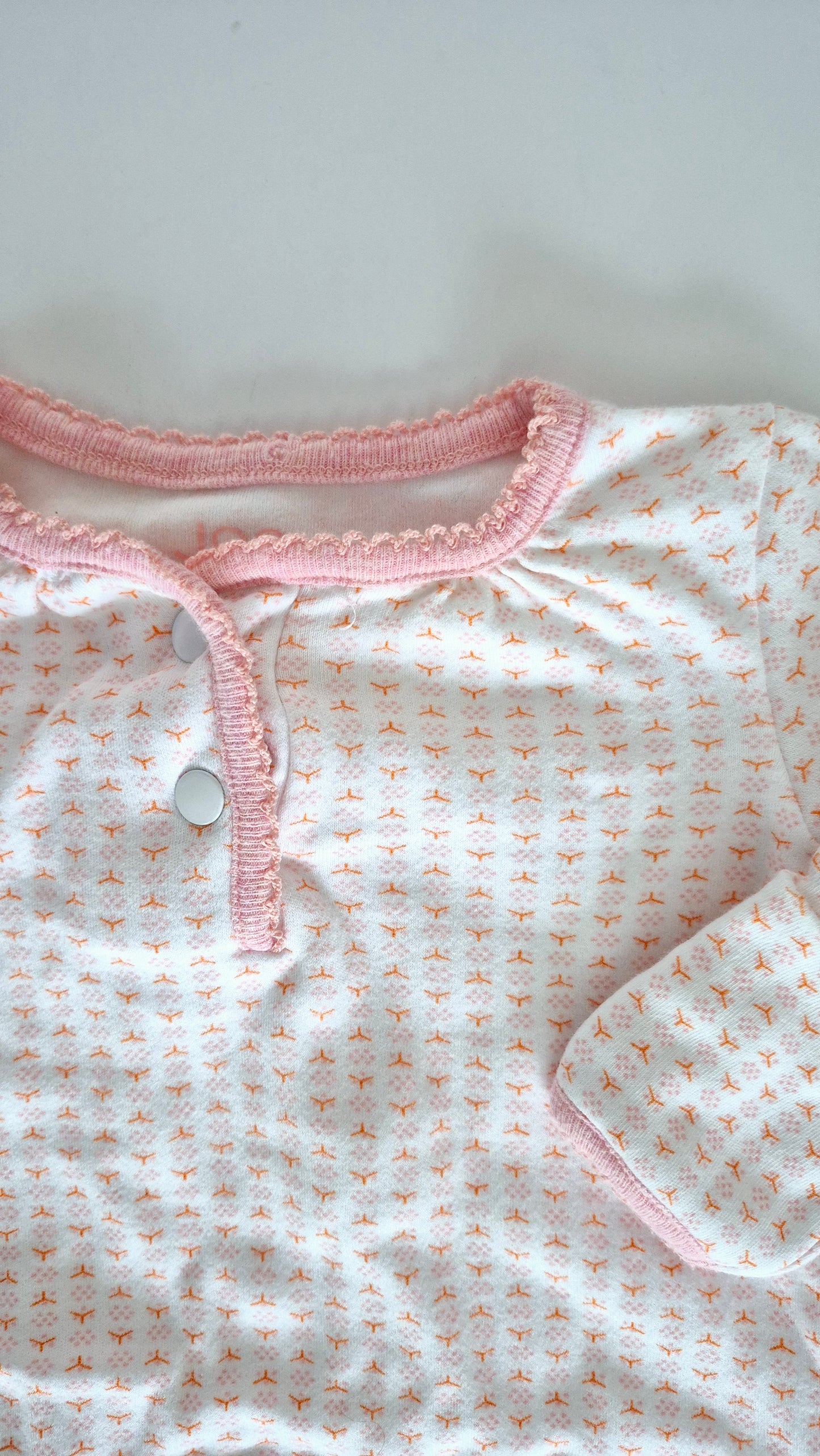 Dormeuse 0-3 mois (Imparfait tachebleger au col)