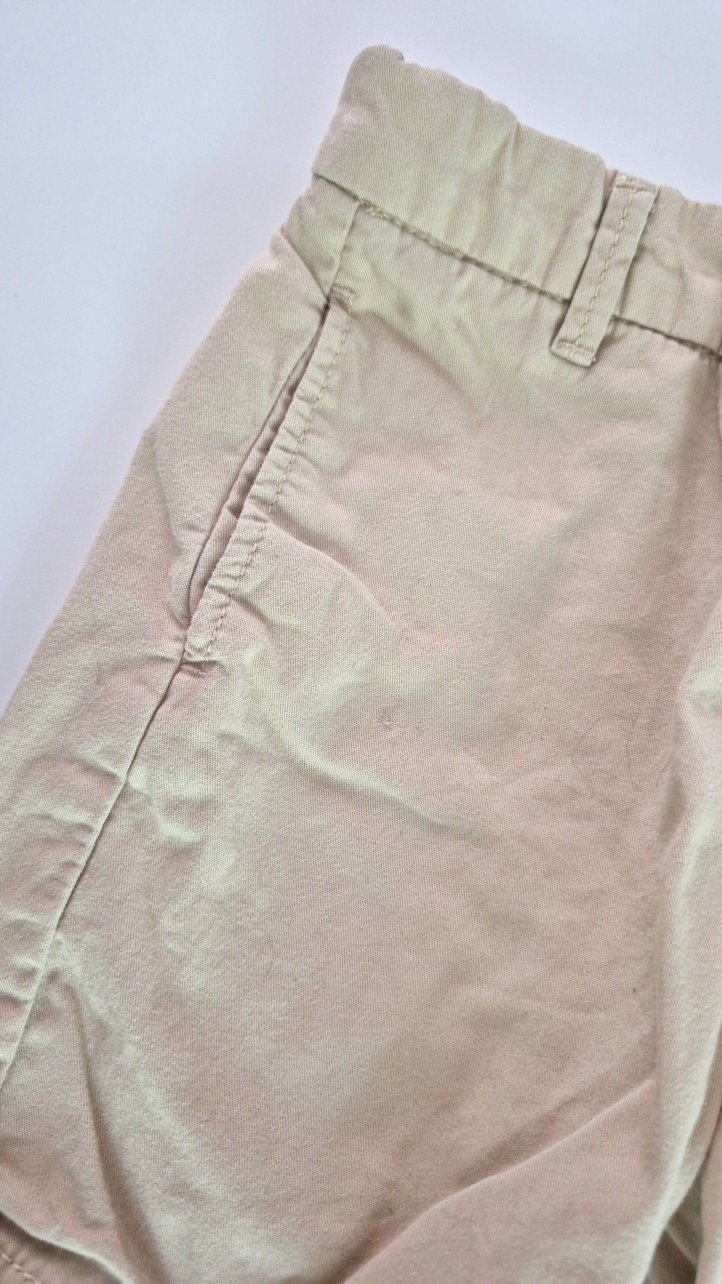 Culotte Courte 2-4T H&M (Imparfait mini tache)