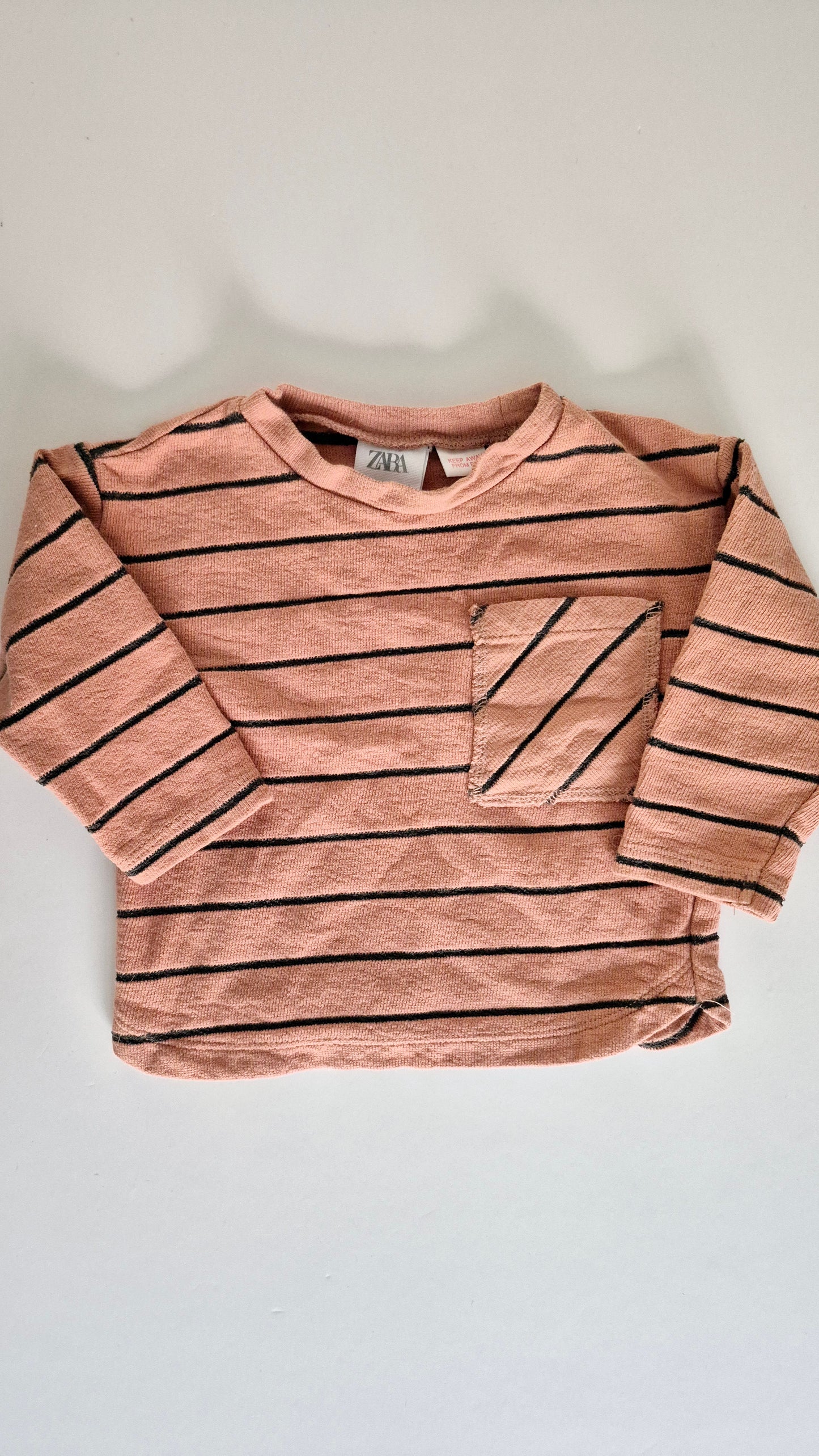 Chandail 6-9 mois Zara