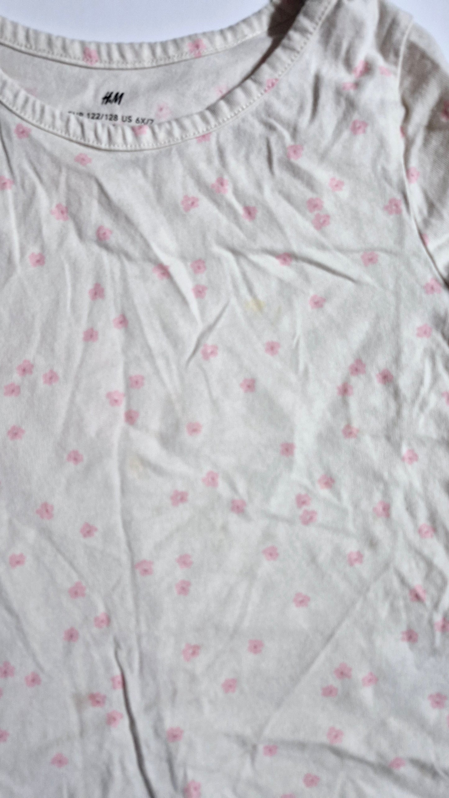 Chandail 6-8A H&M (Imparfait voir photo)