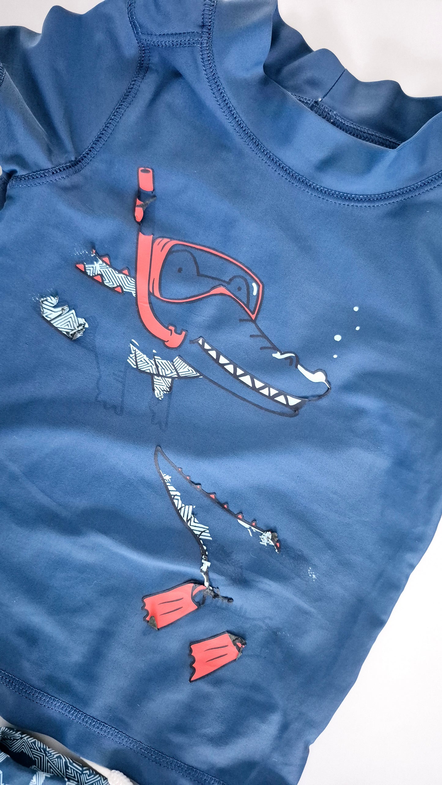 Maillot De Bain 9 mois Carter's (Imparfait dessin)