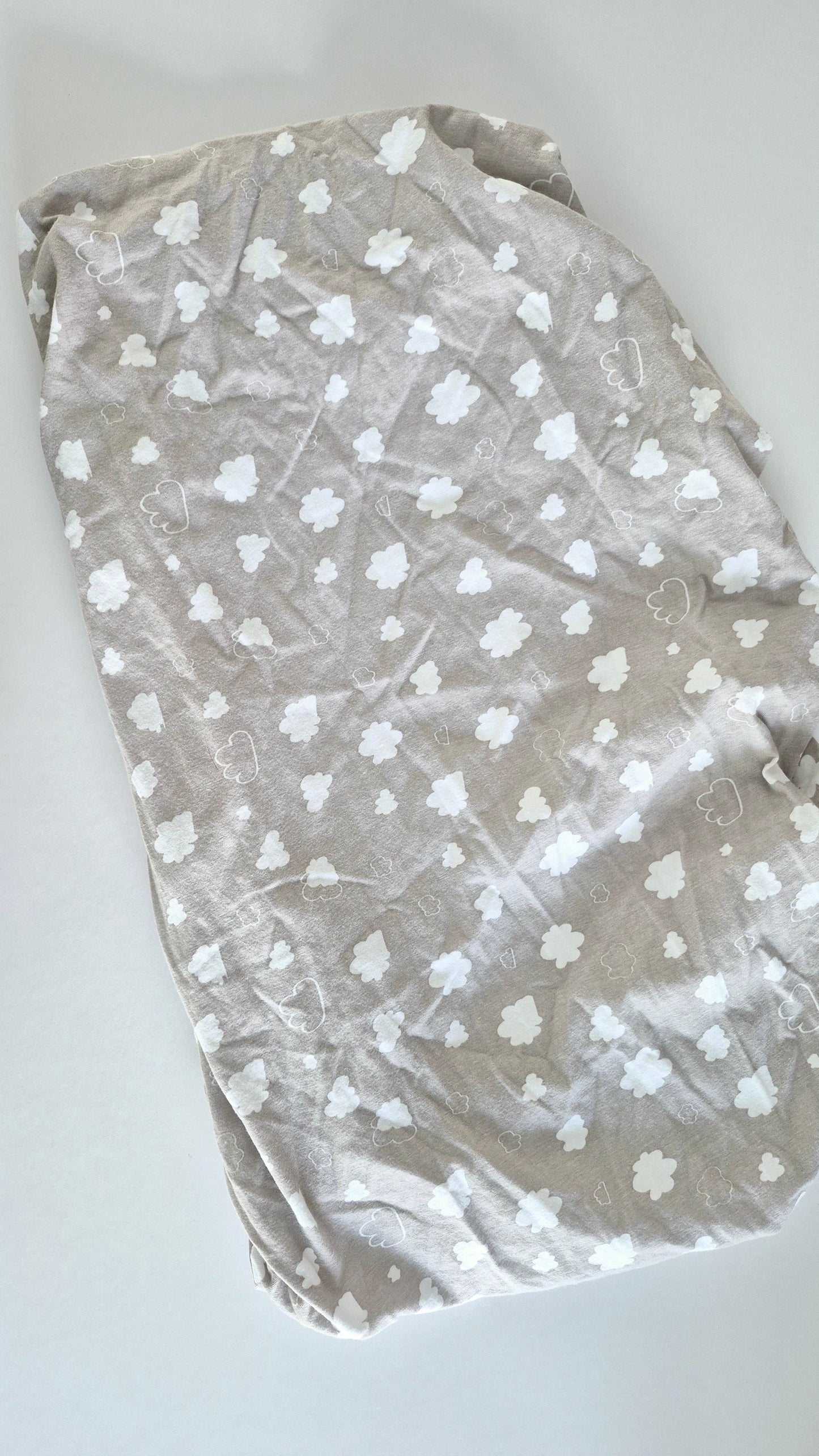 Drap couvre-table à langer