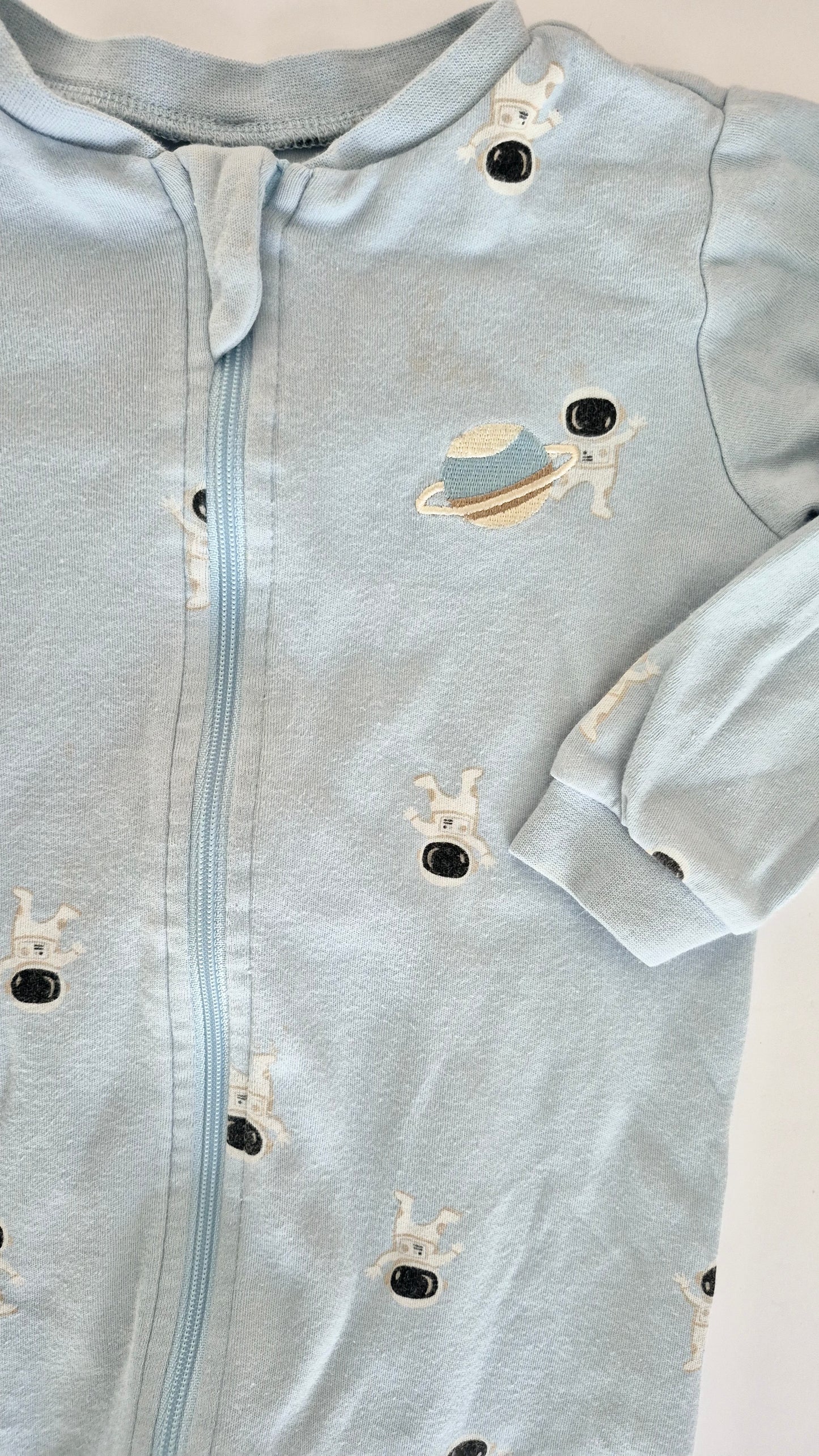 Pyjama 18 mois Pekkle (Imparfait léger voir photo)