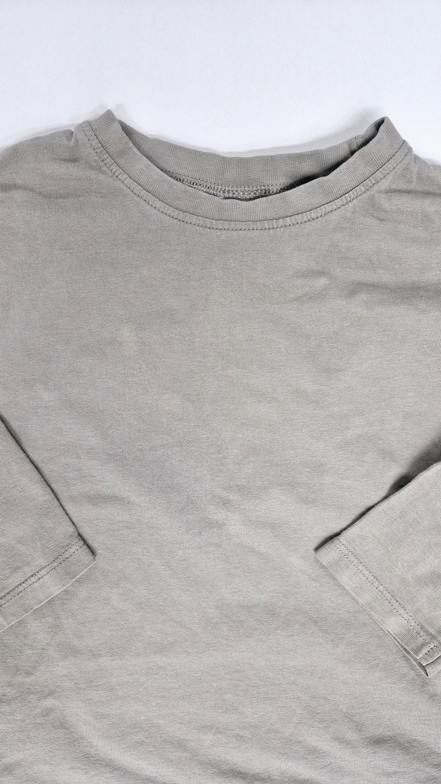 Chandail 2-3T Zara (imparfait voir photo)