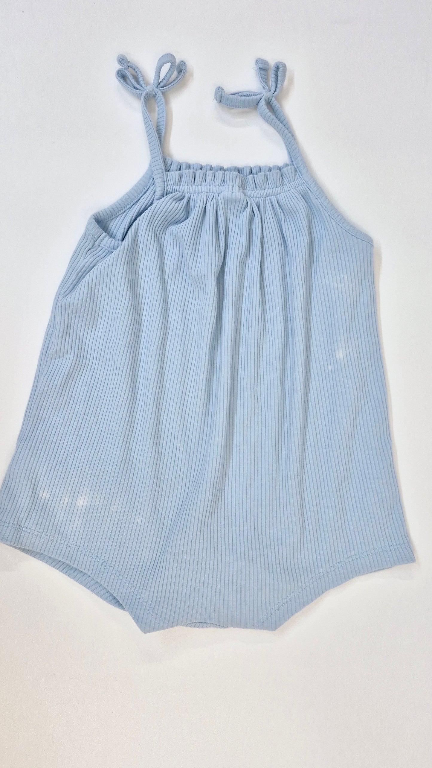 Une Pièce 18-24 mois Old Navy (Imparfait décoloration)