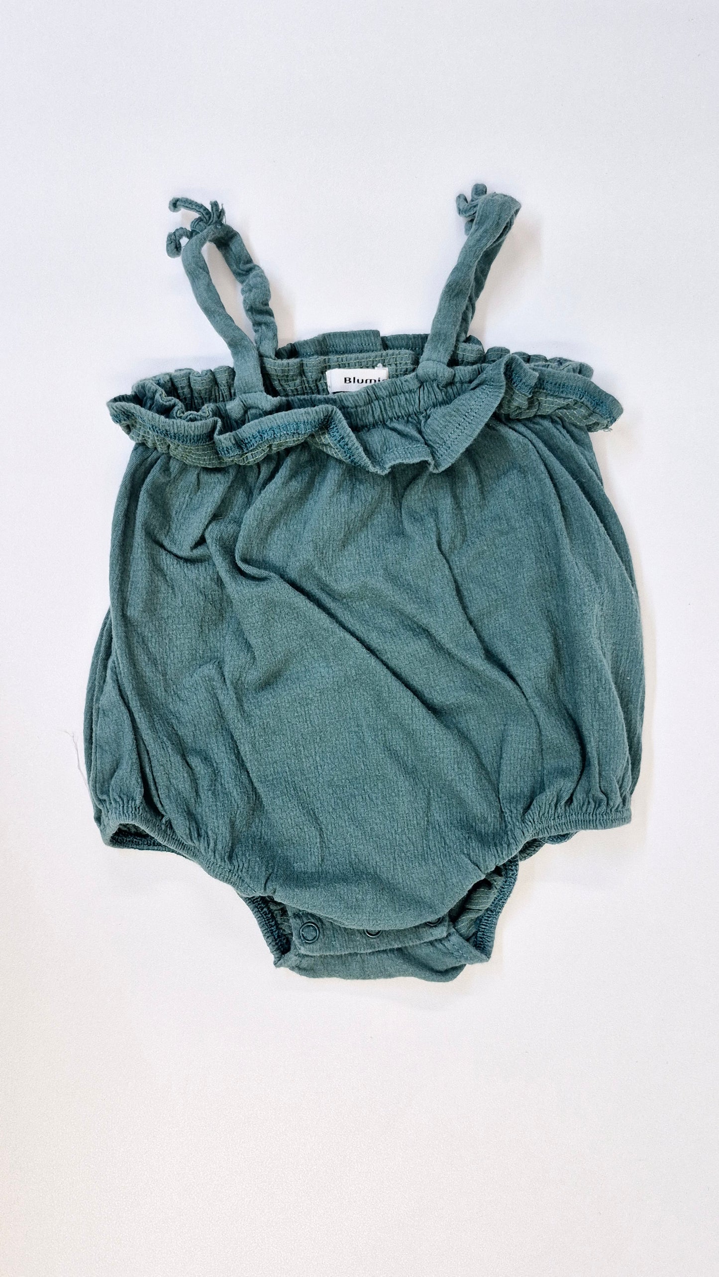 Une Pièce 12 mois Blumind