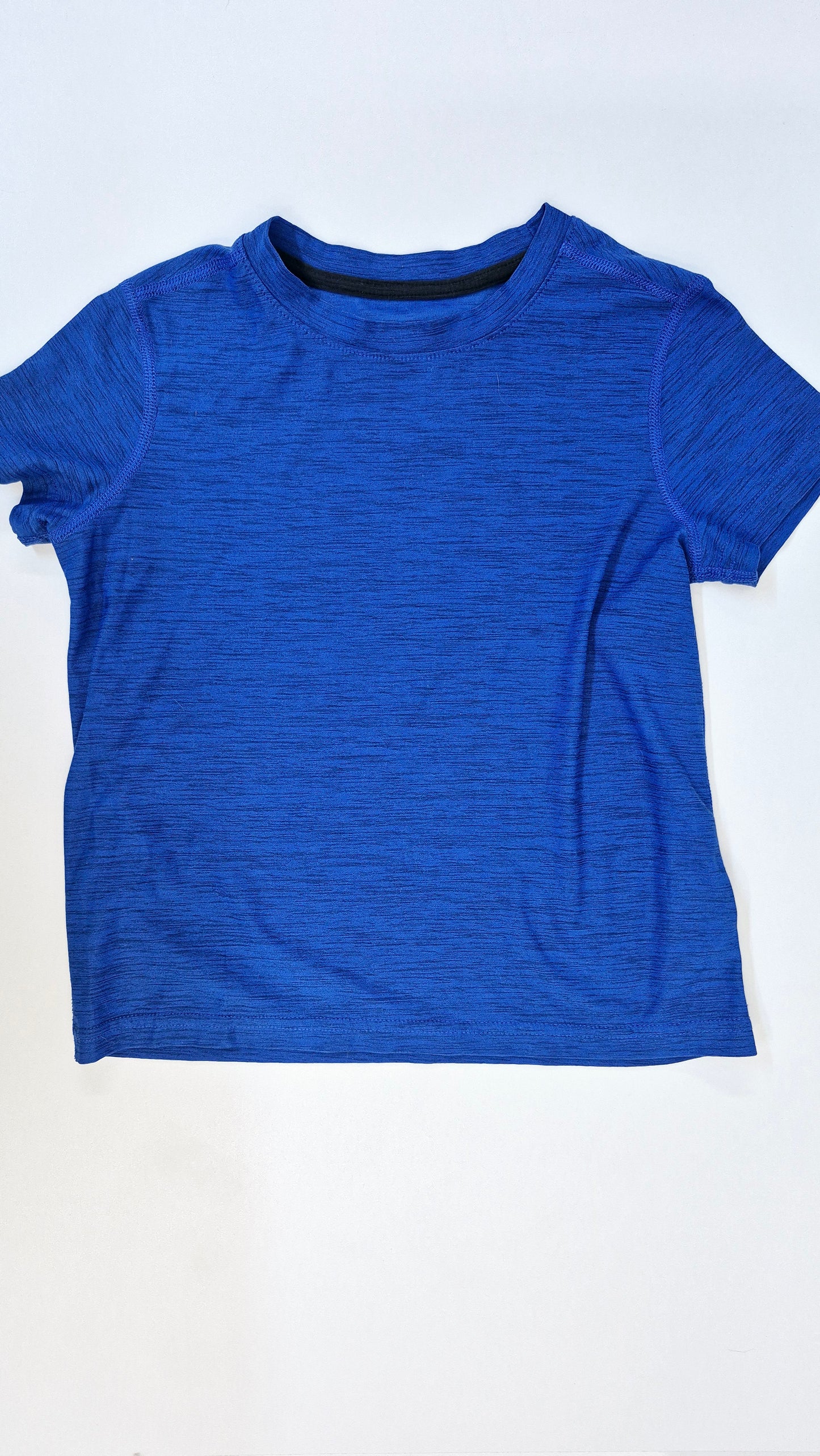 Chandail 5T Old Navy Active