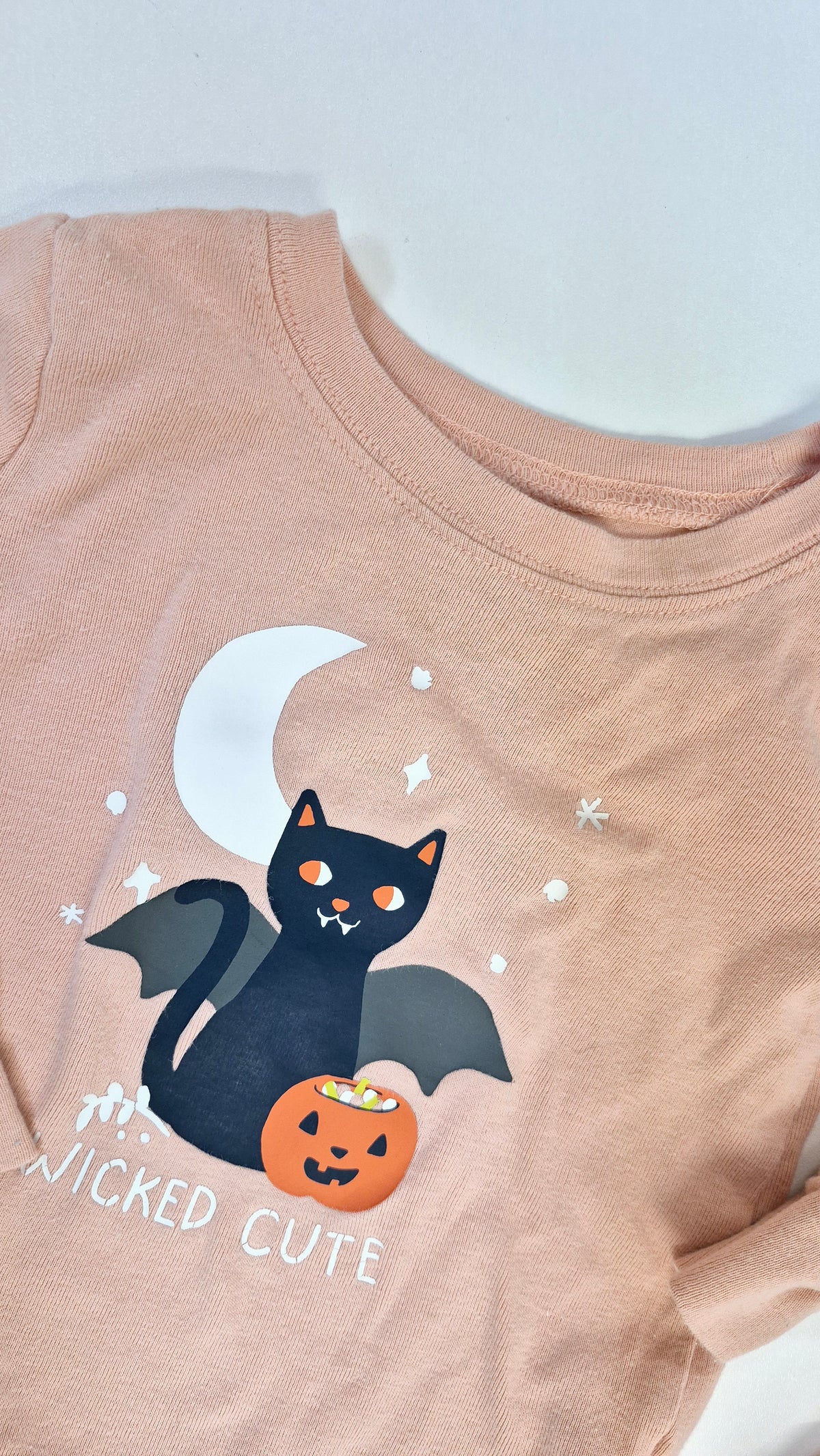Pyjama 12-18 mois Old Navy (Imparfait tache voir photo)