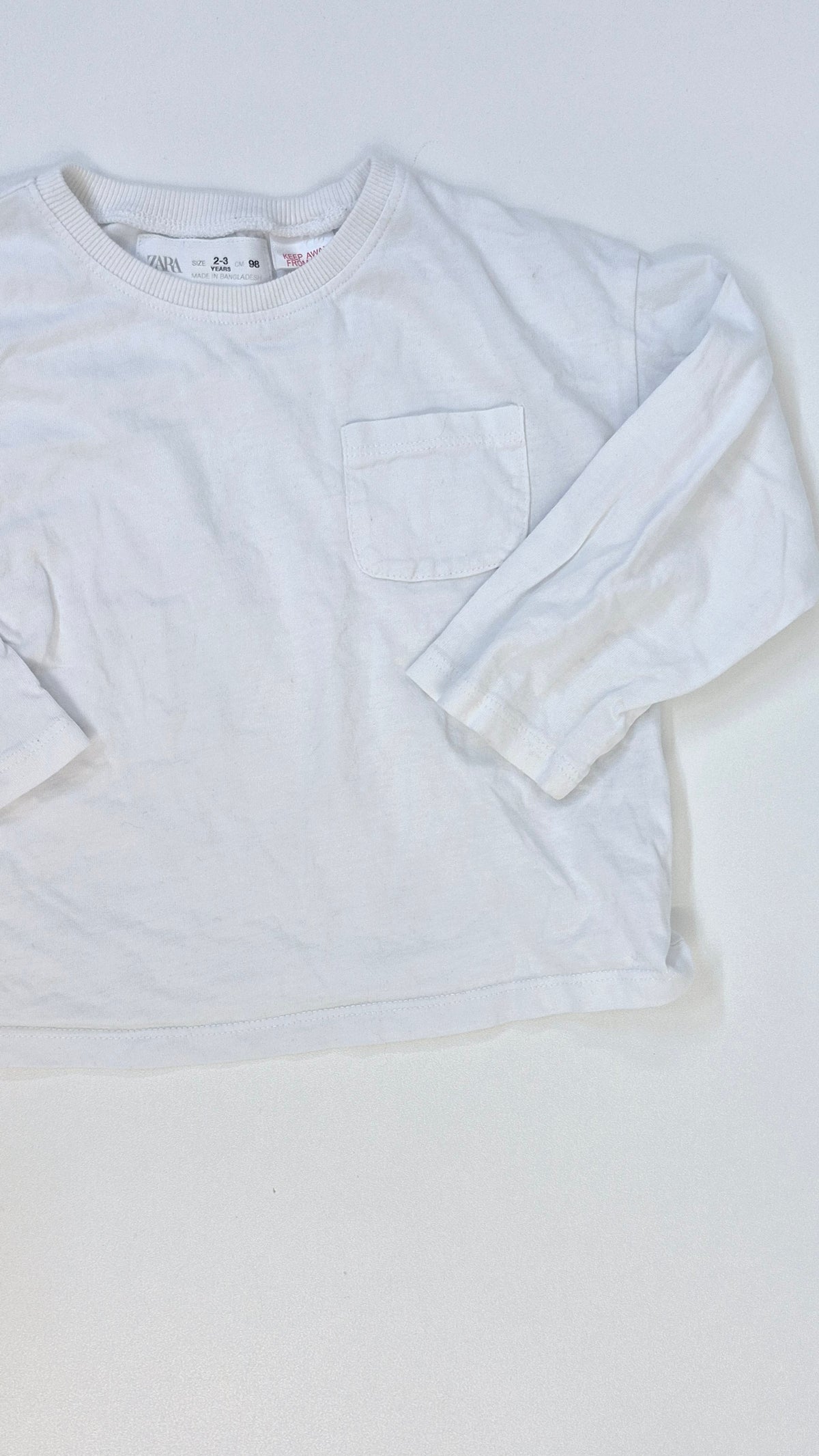Chandail 2-3T Zara (imparfait léger voir photo)