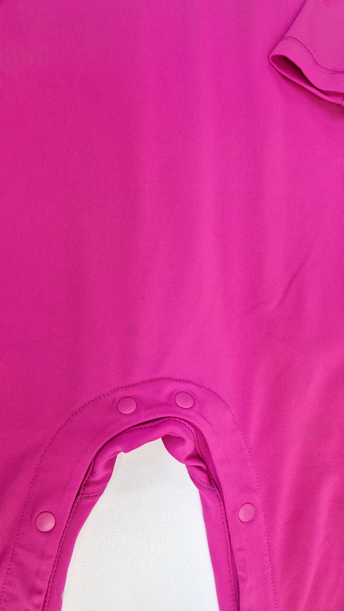 Une pièce UV 6-12 mois TheNorthFace (imparfait, tache très légère)