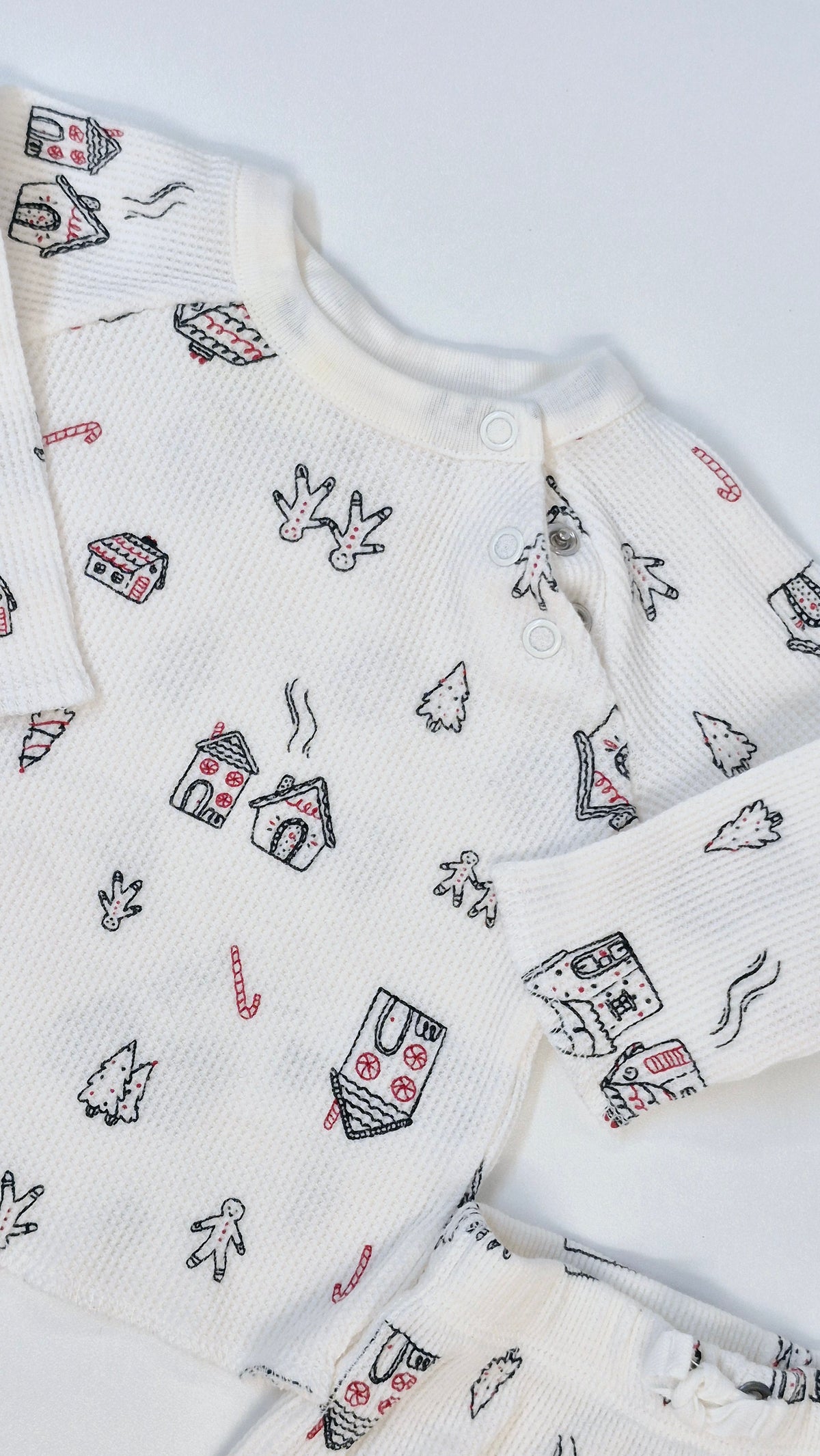 Pyjama 3 mois Carter's (Imparfait tres leger au collet)
