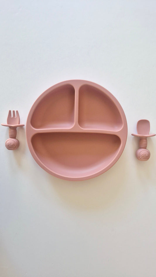 Assiette et ustensiles en silicone