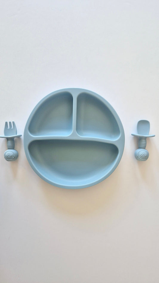 Assiette et ustensiles en silicone