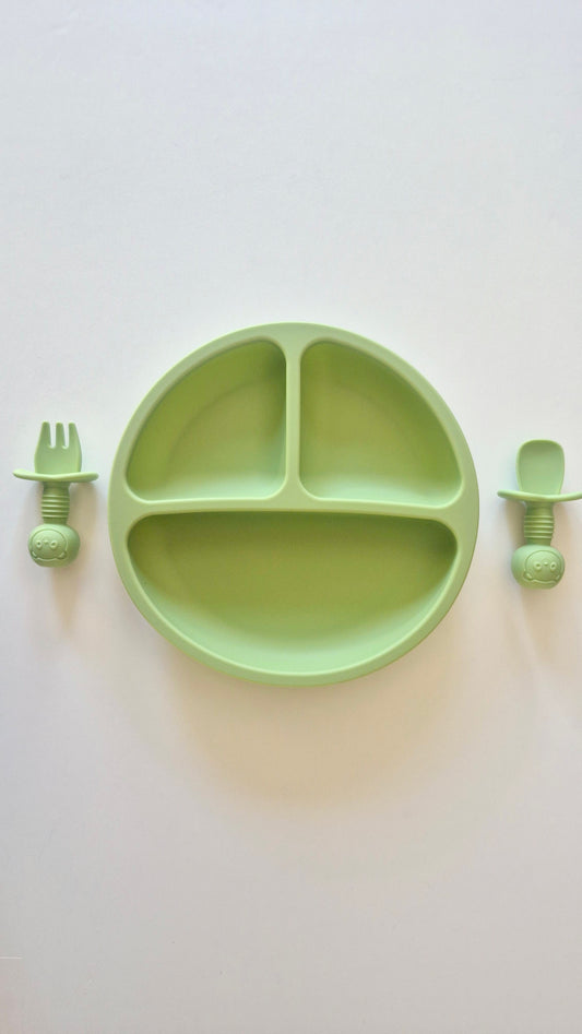 Assiette et ustensiles en silicone