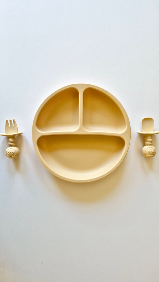 Assiette et ustensiles en silicone