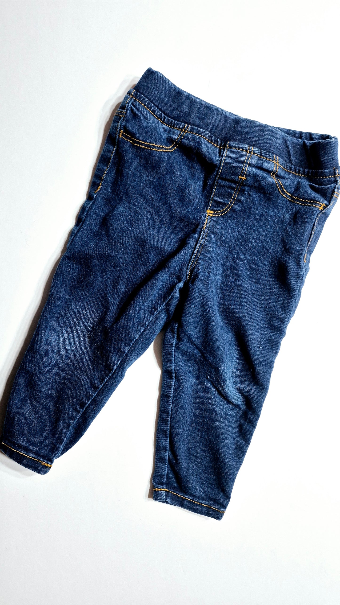 Pantalon 12-18 mois Joe Fresh (Imparfait léger au genoux)