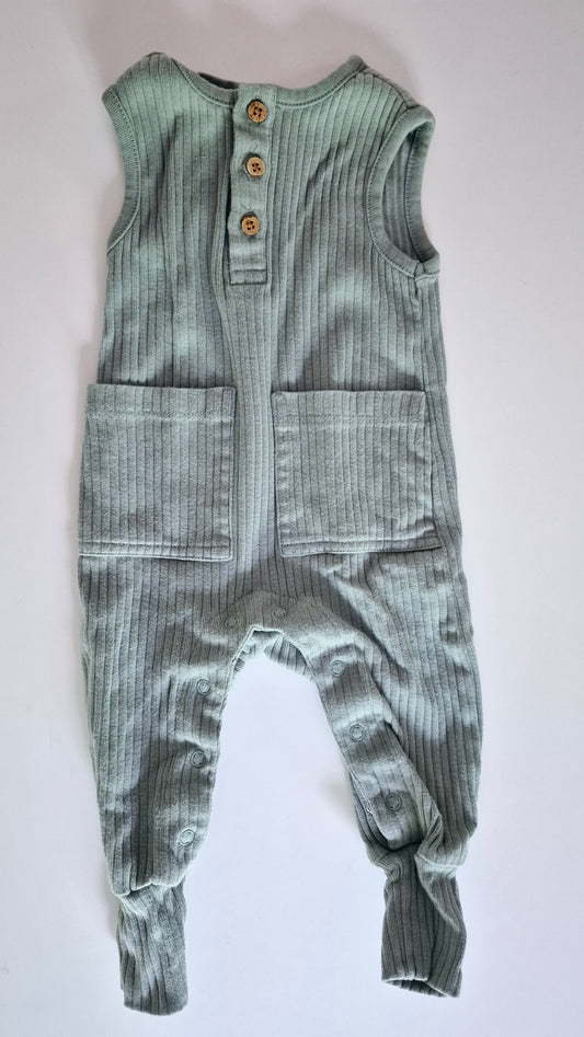 Une Pièce 3 mois Caleb