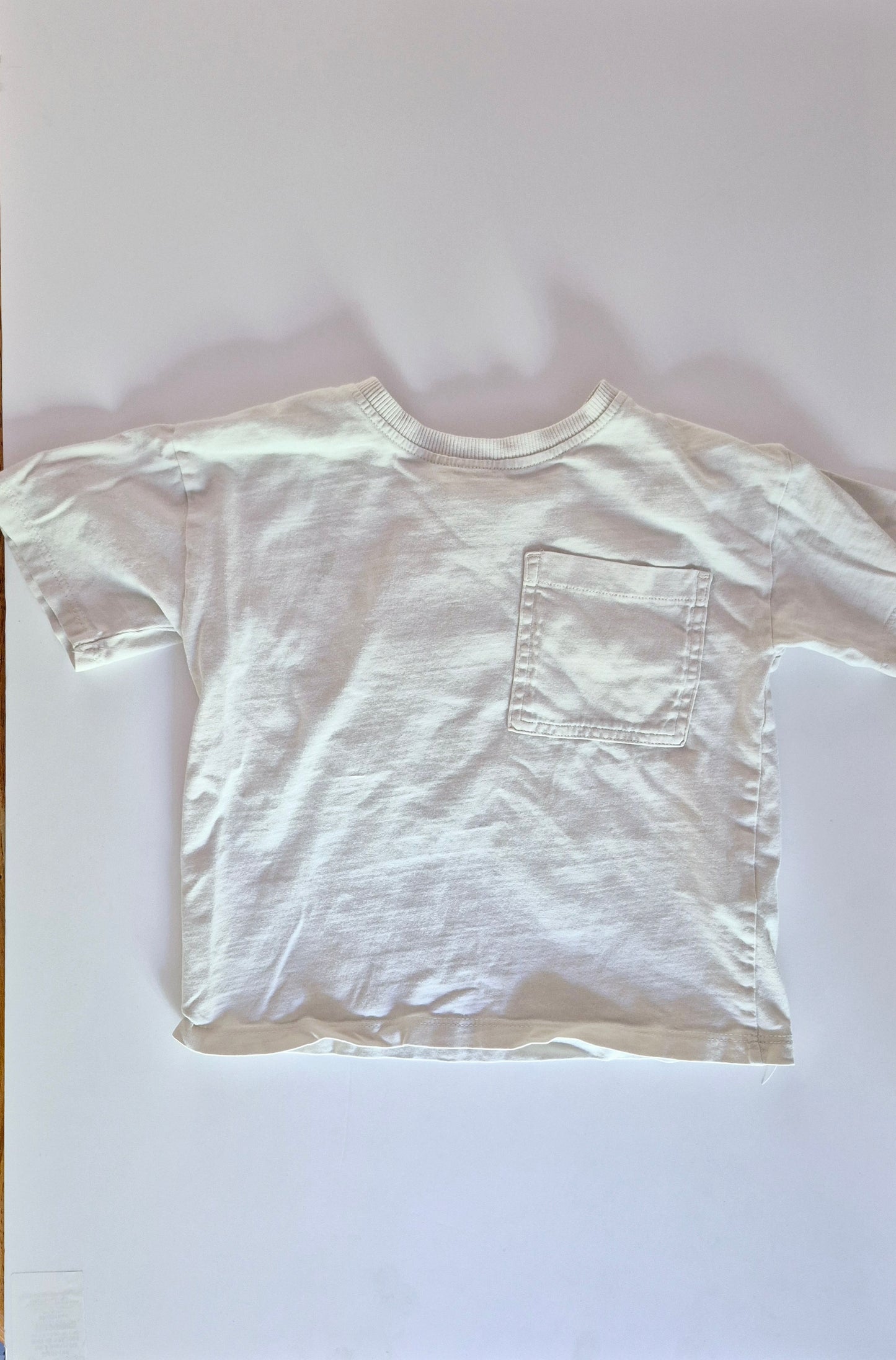 Chandail 3-4T Zara (imparfait voir photo)