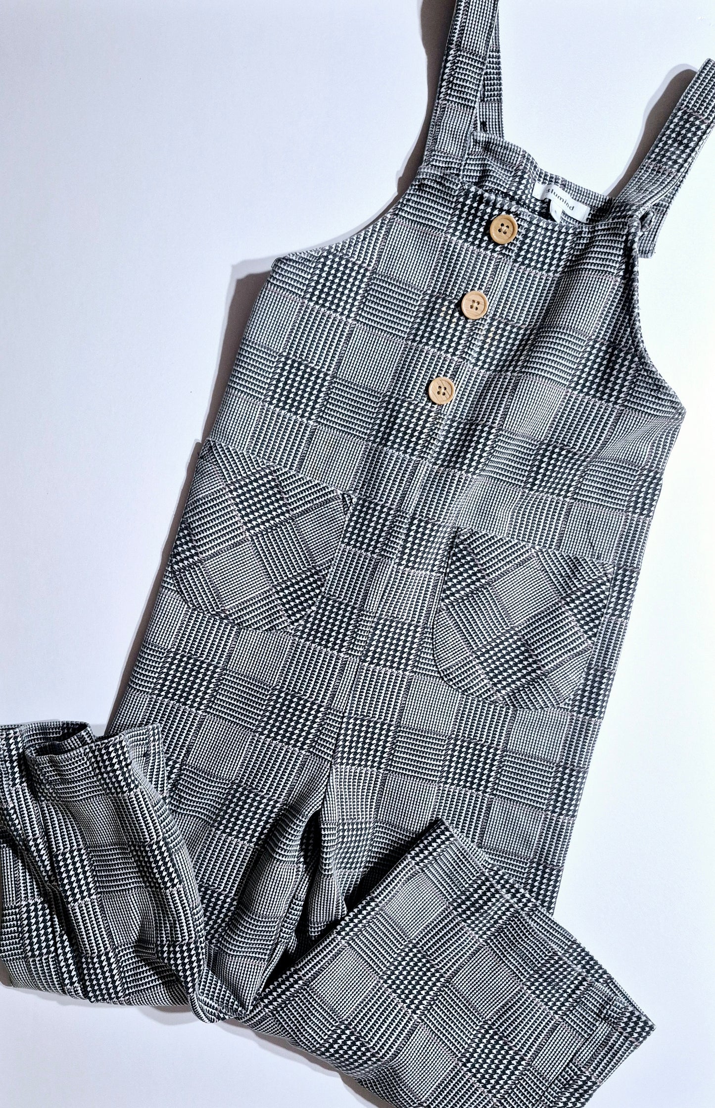 Une Pièce 8T Blumind