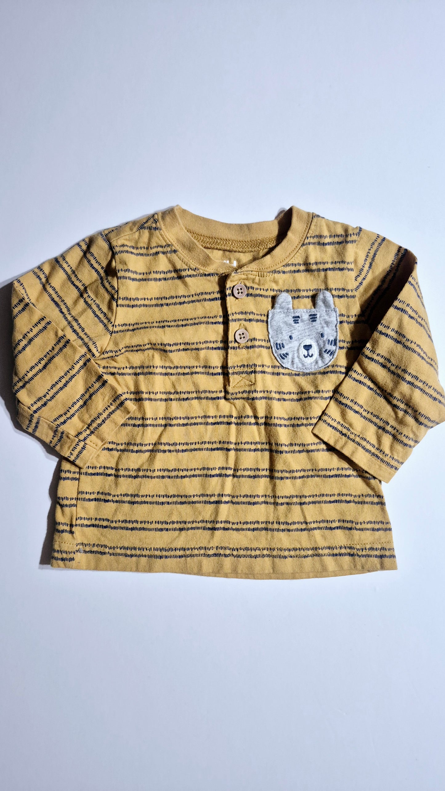 Chandail 3-6 mois Carter's