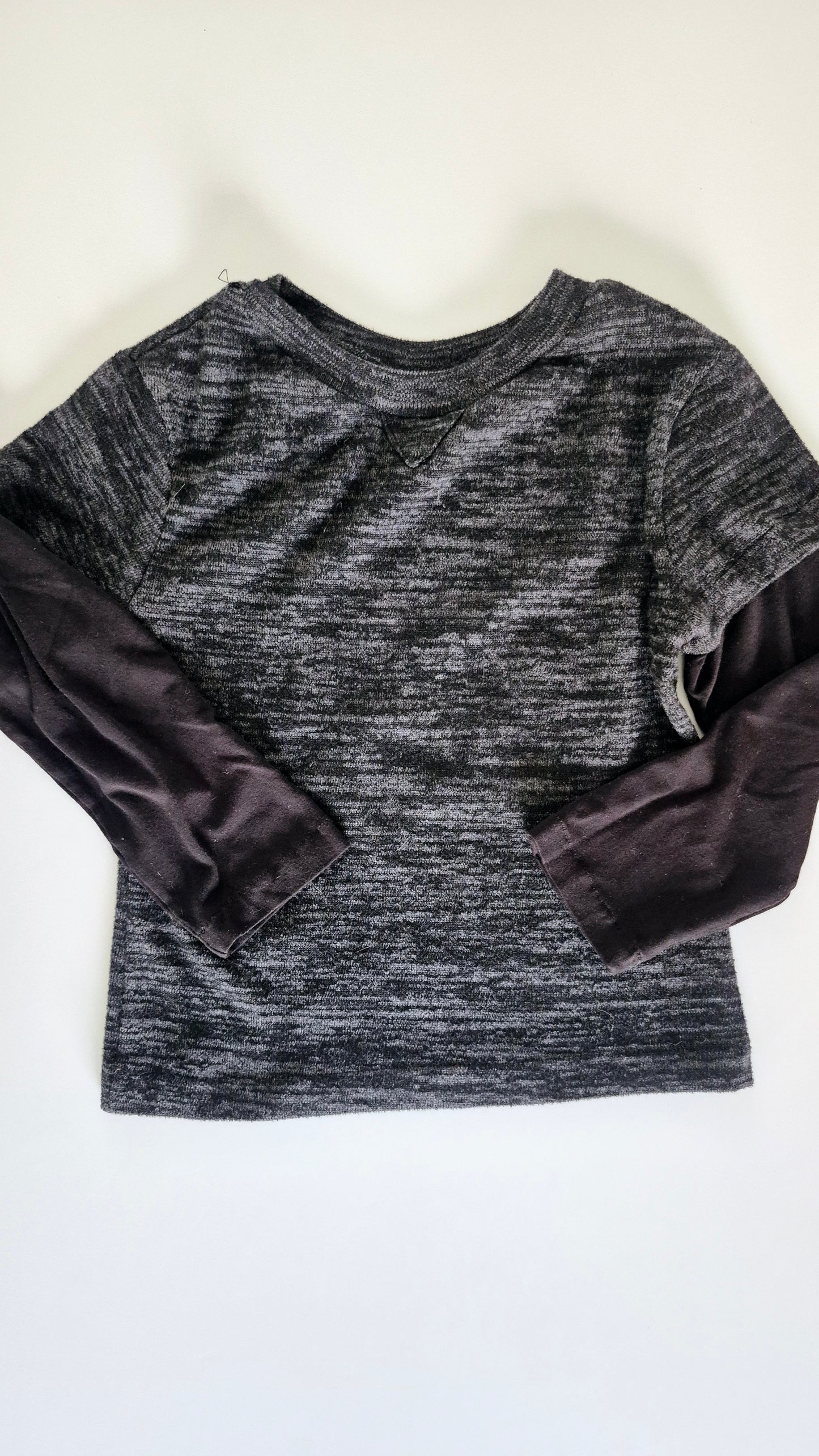 Chandail 3T (sans étiquette)