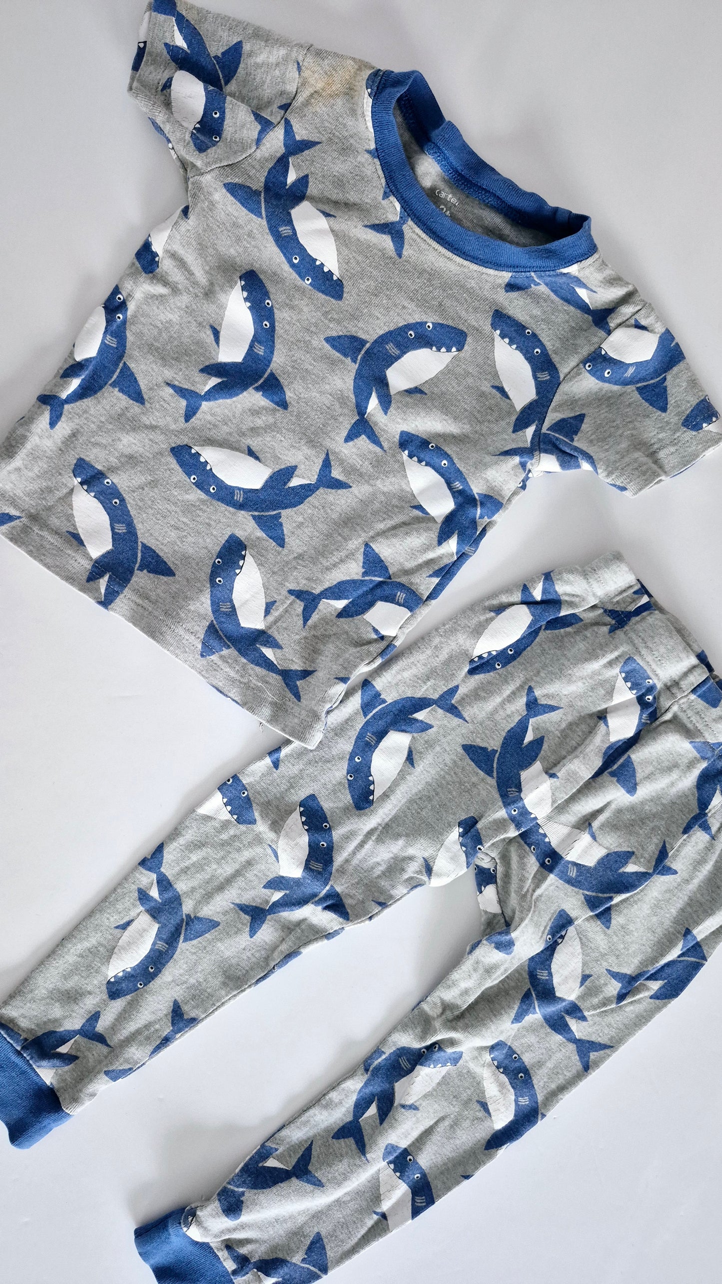 Pyjama 2T Carter's (Imparfait voir photo)