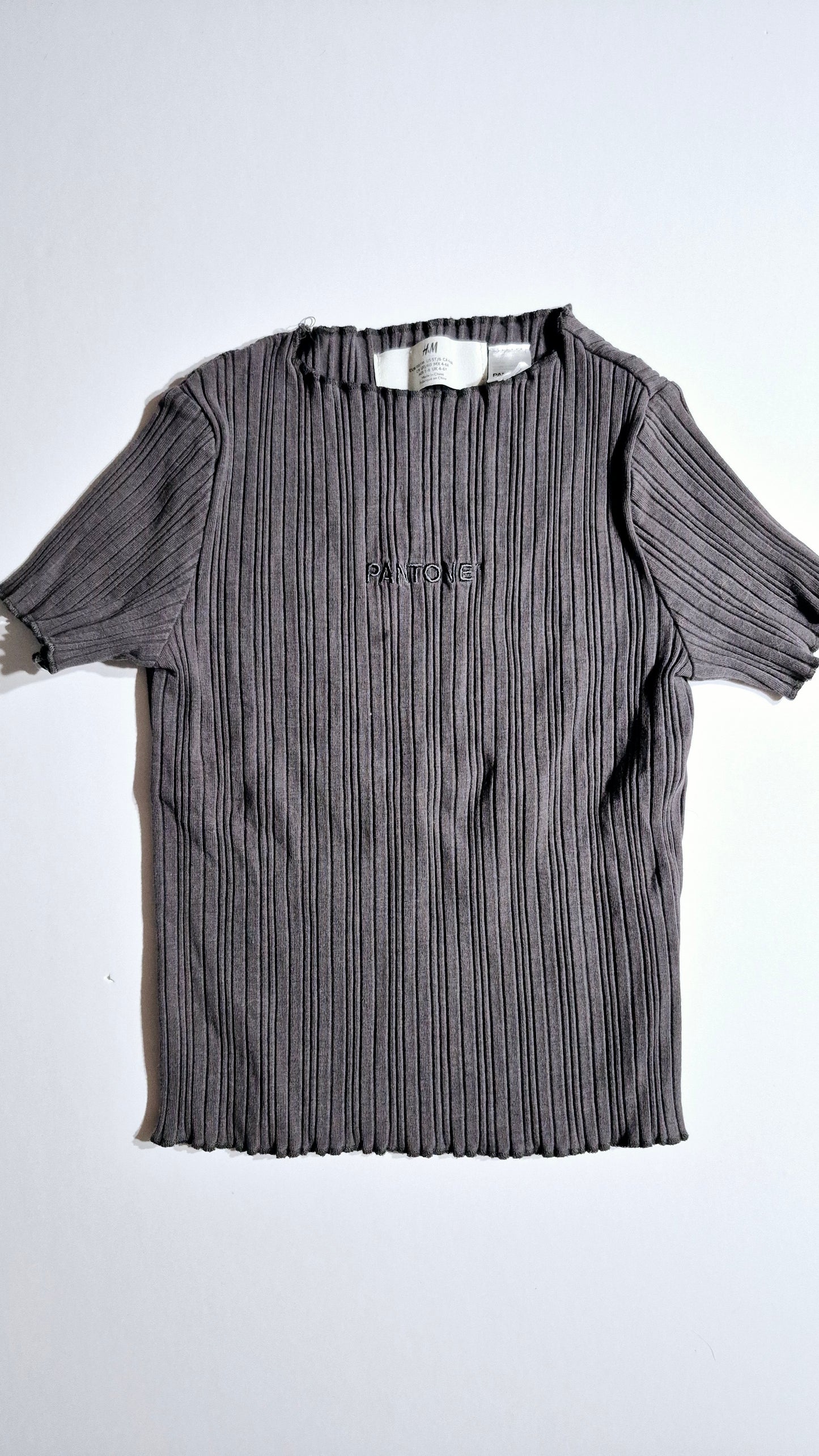 Chandail 4-6T H&M (Imparfait voir photo)