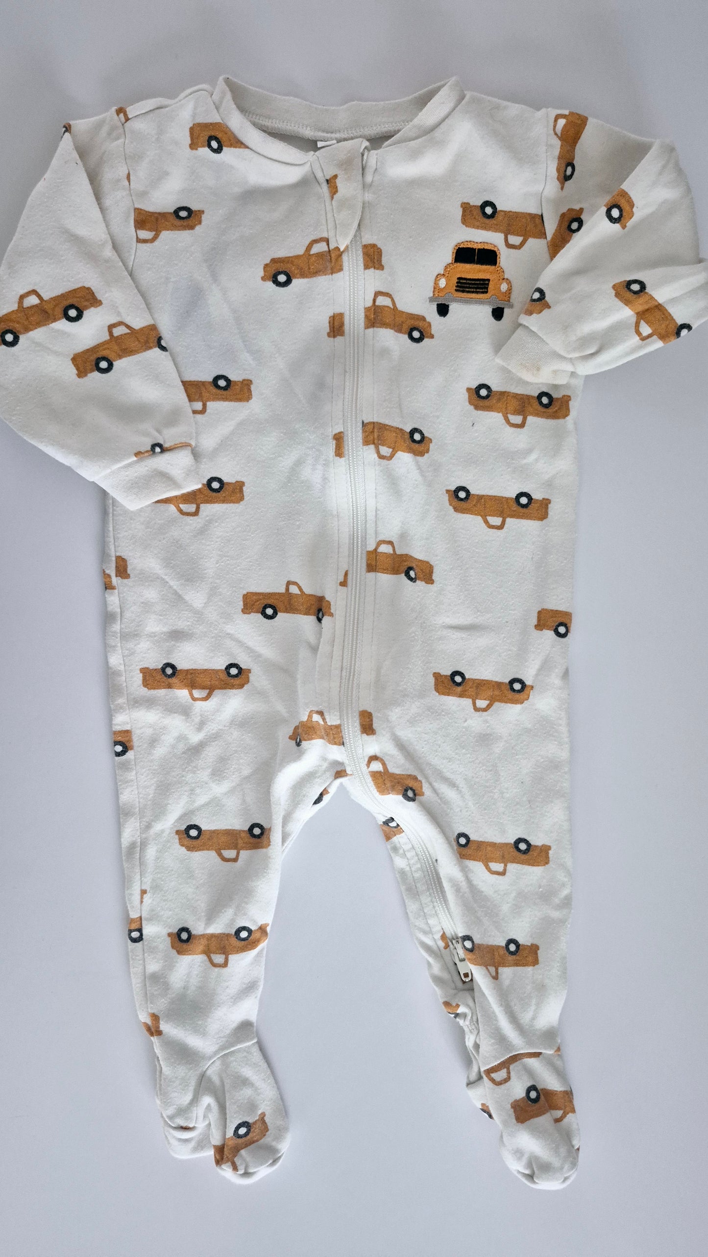 Pyjama 6 mois Pekkle (Imparfait bout de manche taché)