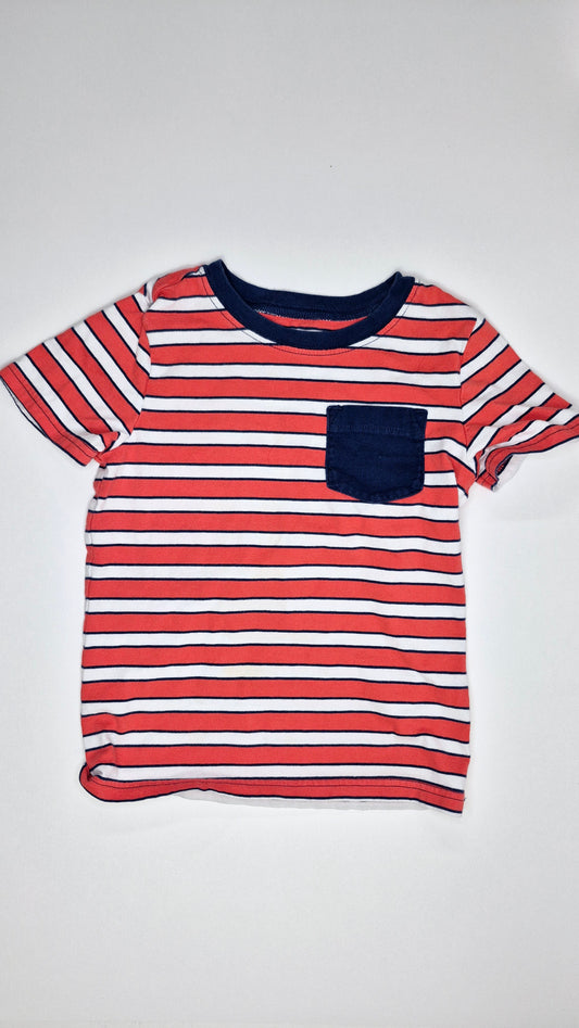 Chandail 6T Carter's (Imparfait léger voir photo)