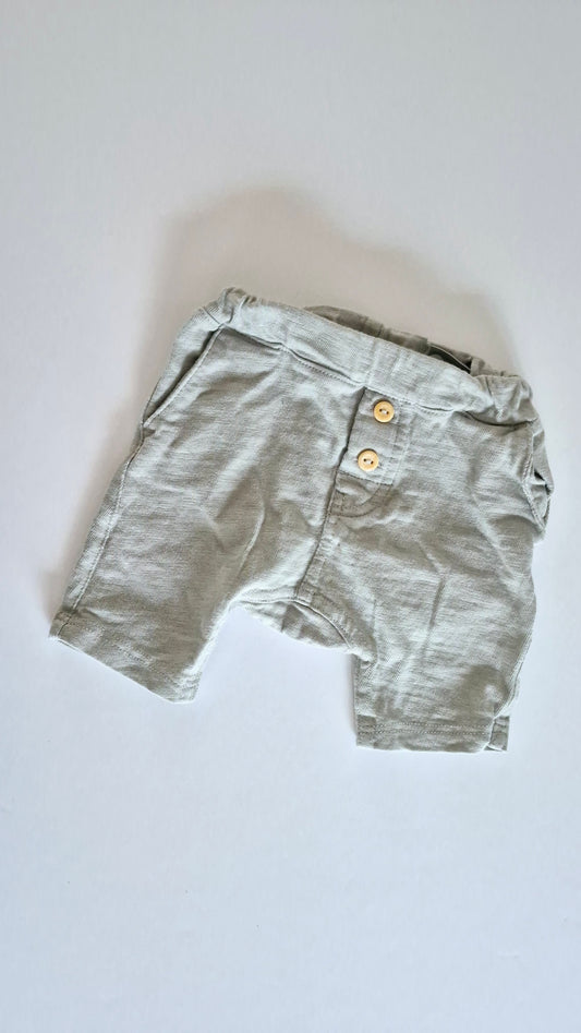 Culotte Courte 1-2 mois H&M (Fait 3-6 mois)