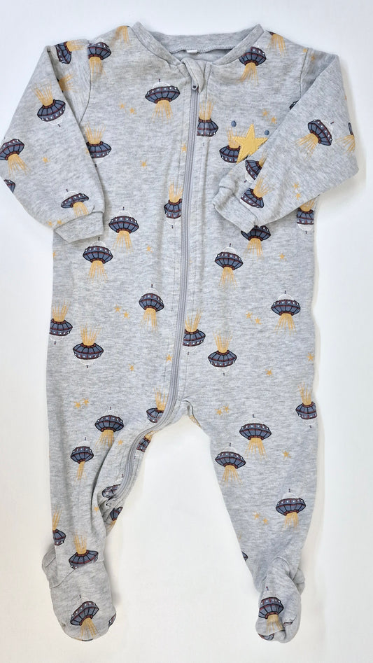 Pyjama 6 mois Pekkle (Imparfait léger voir photo)