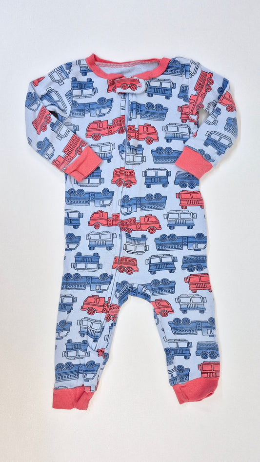 Pyjama 6-9 mois Carter's (Imparfait voir photo)