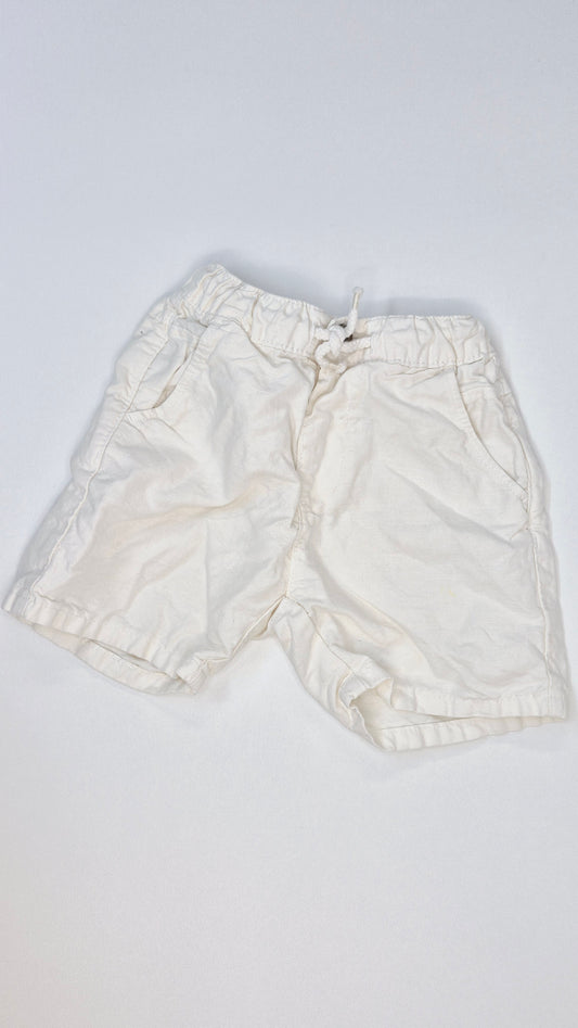 Culotte Courte 18-24 mois Zara (imparfait léger derrière)