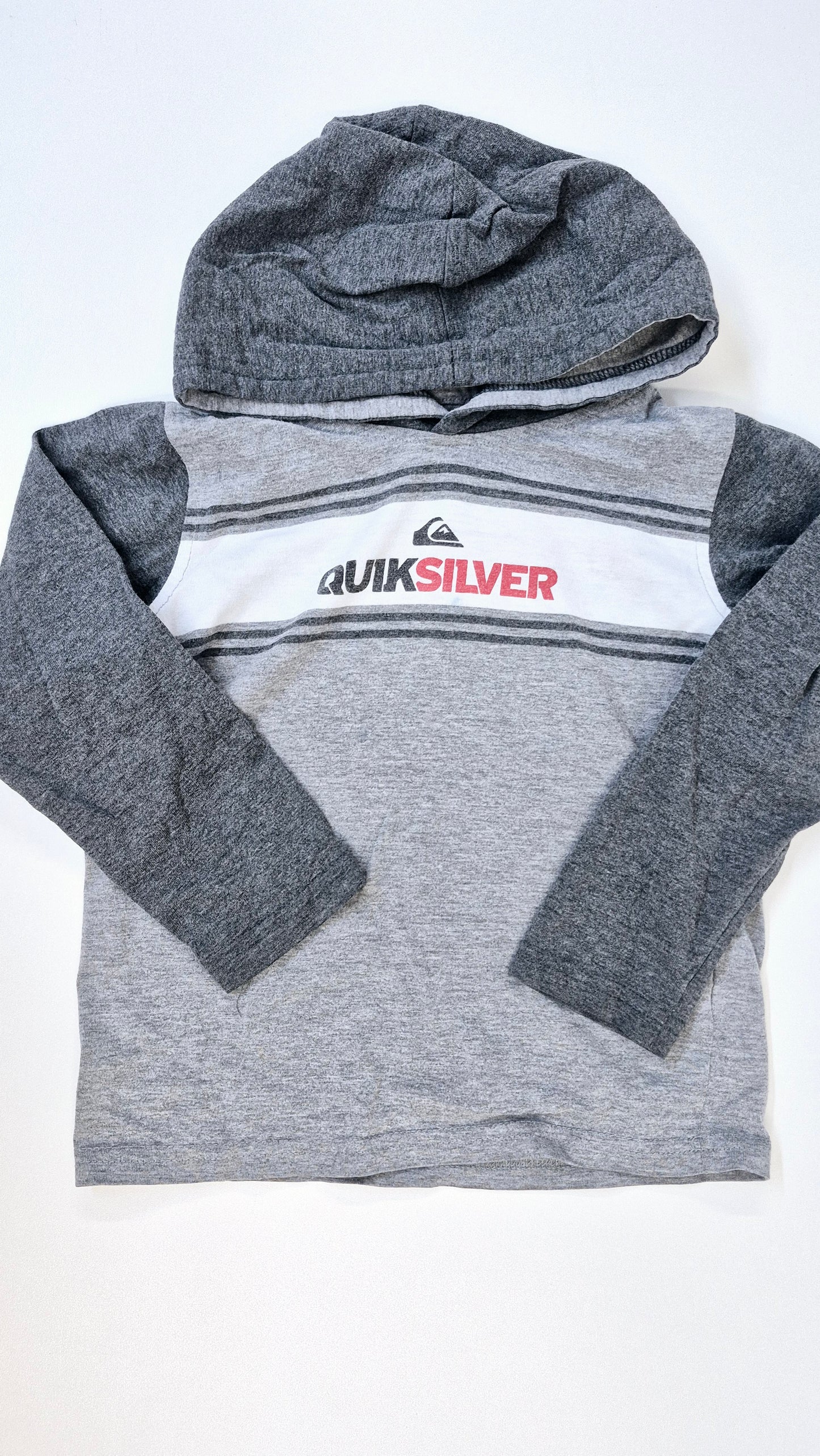 Chandail 4T Quicksilver (Imparfait voir photo)