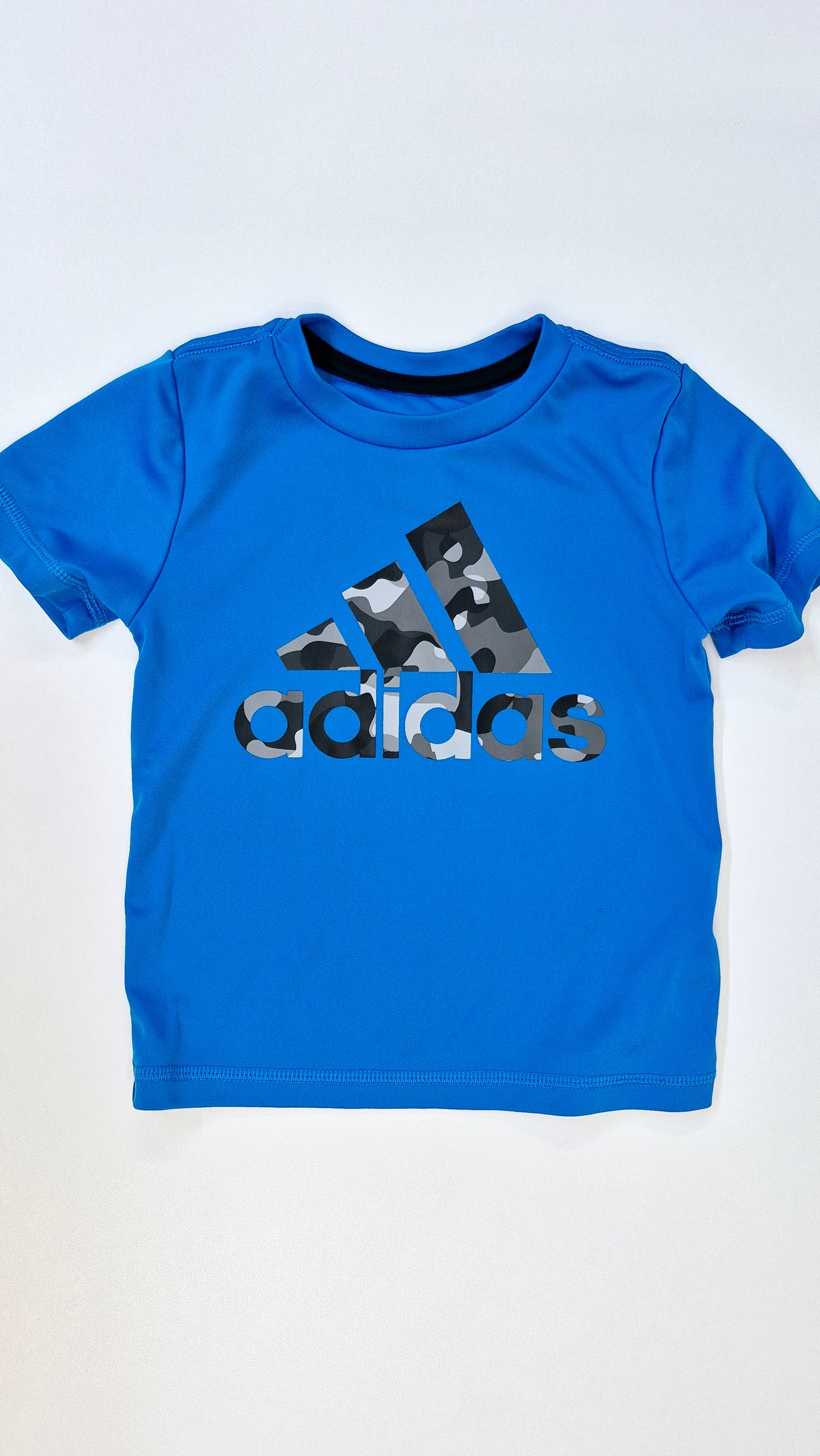 Chandail 2T Adidas