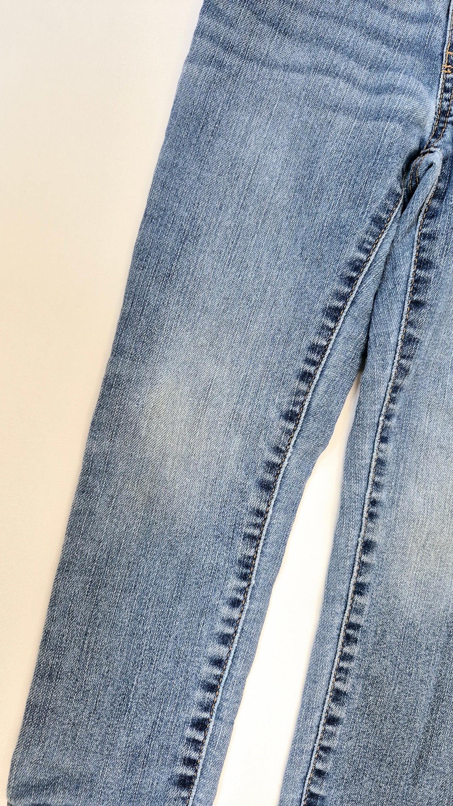Pantalon 4T OshKosh (légèrement Imparfait au genoux)