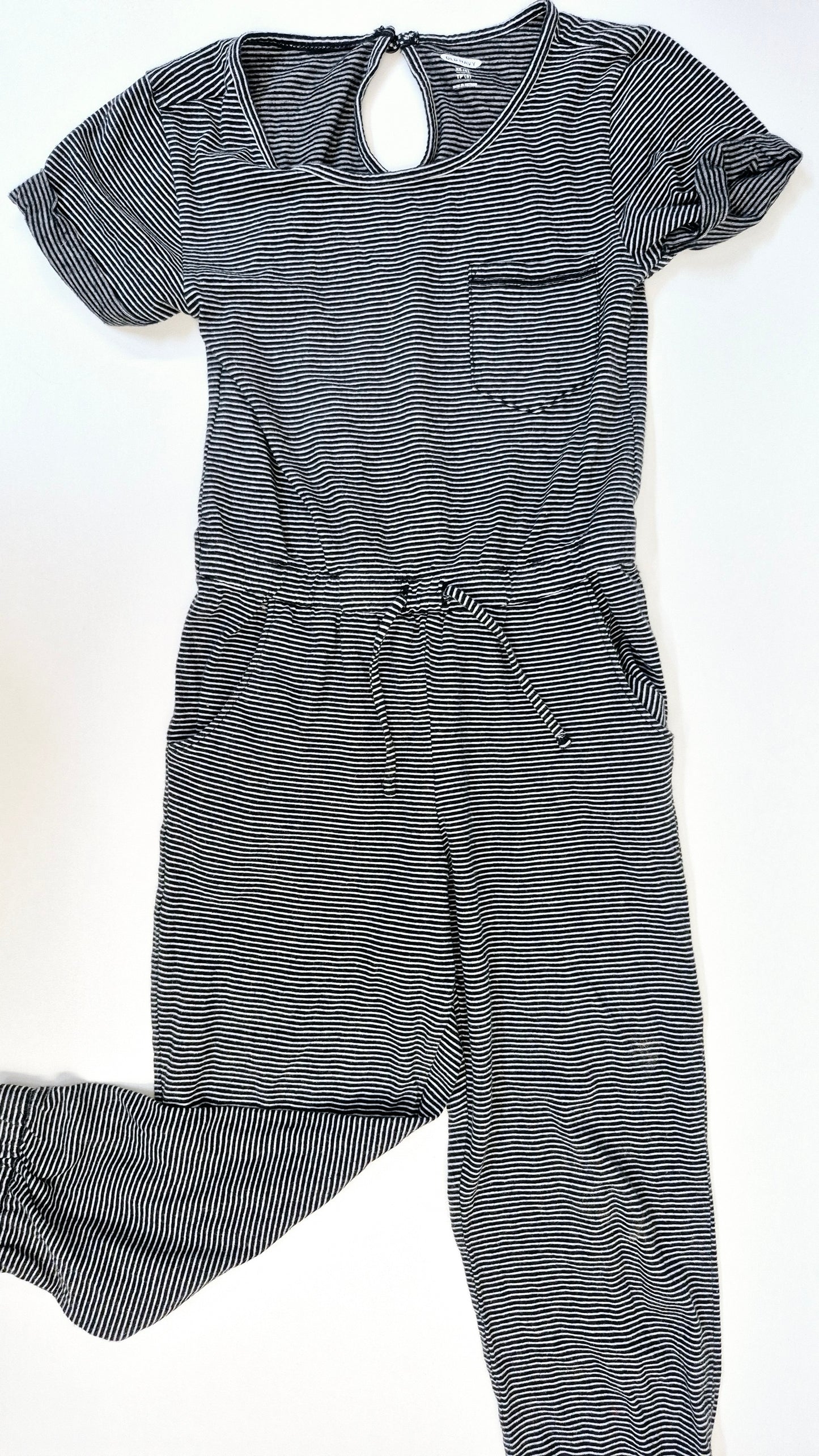 Une Pièce 5T Old Navy (Imparfait mini trou derrière)