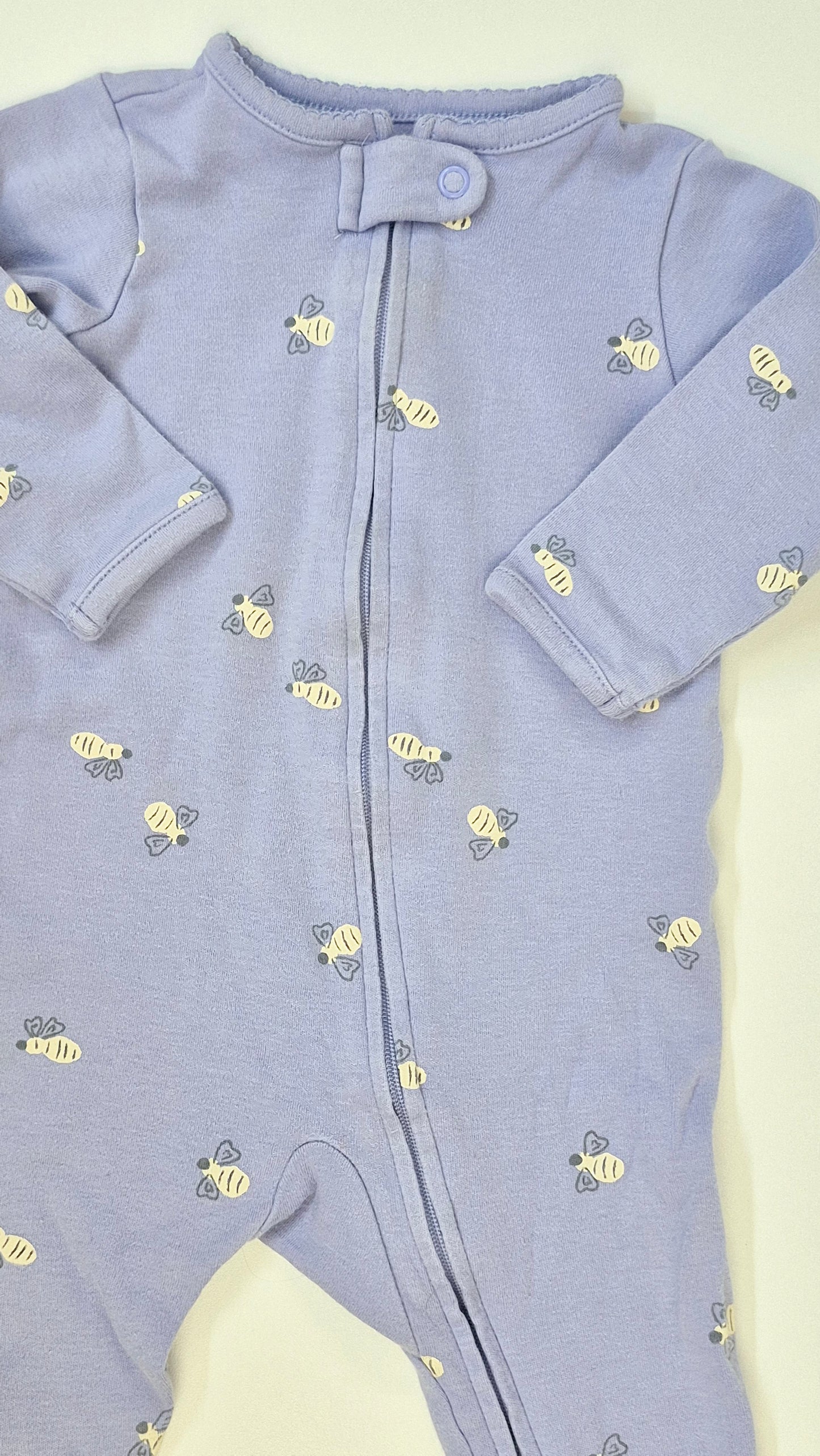 Pyjama 3-6 mois Carter's (tache très pale)