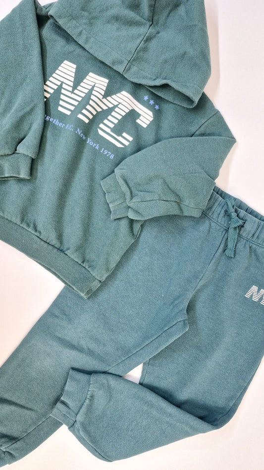 Ensemble 4-5T H&M (Imparfait tache voir photo)