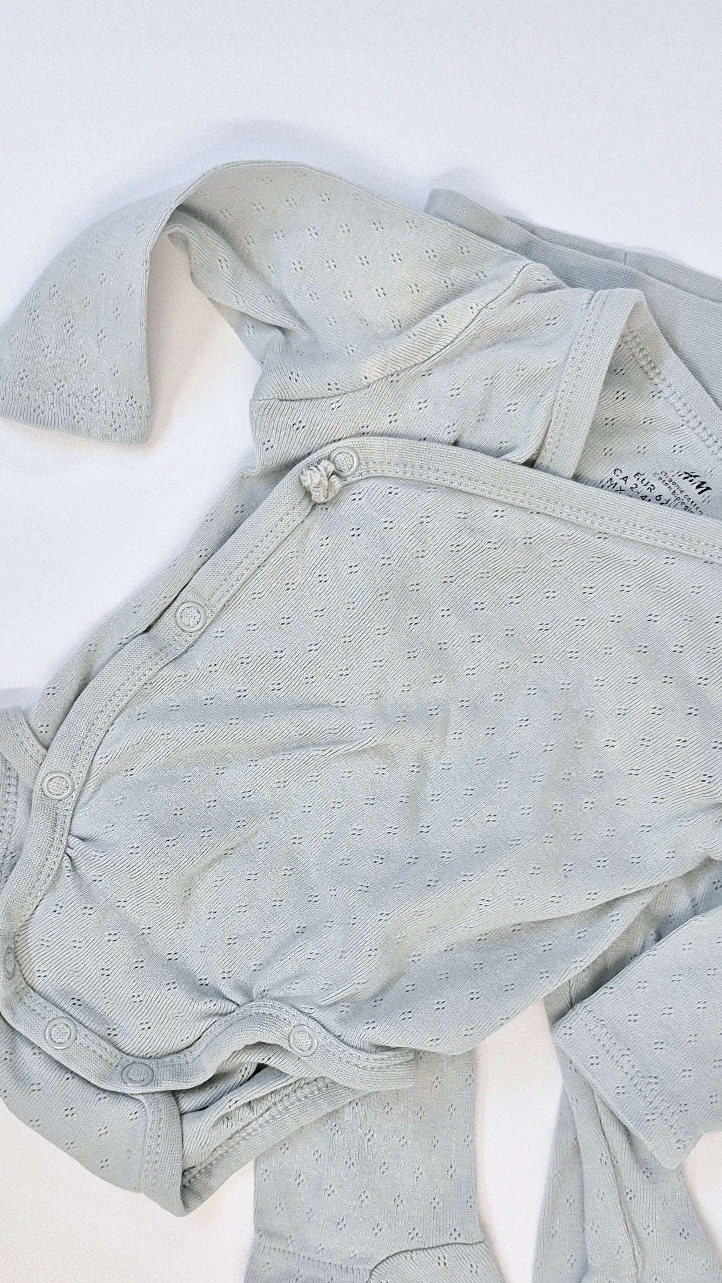 Ensemble 2-4 mois H&M (Imparfait décoloration)