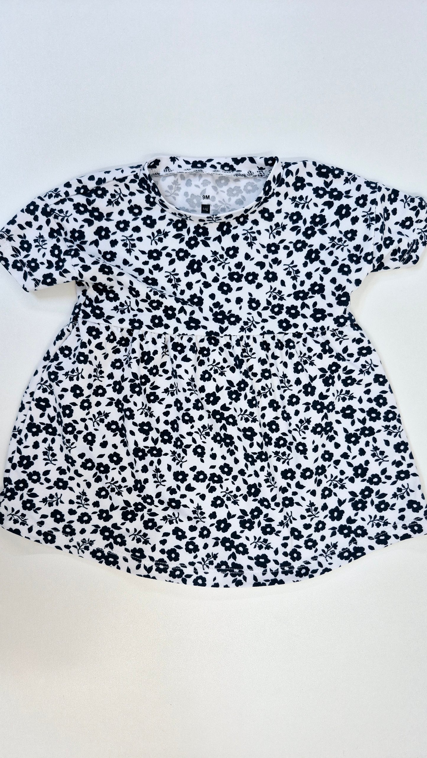 Robe 9 mois Tag