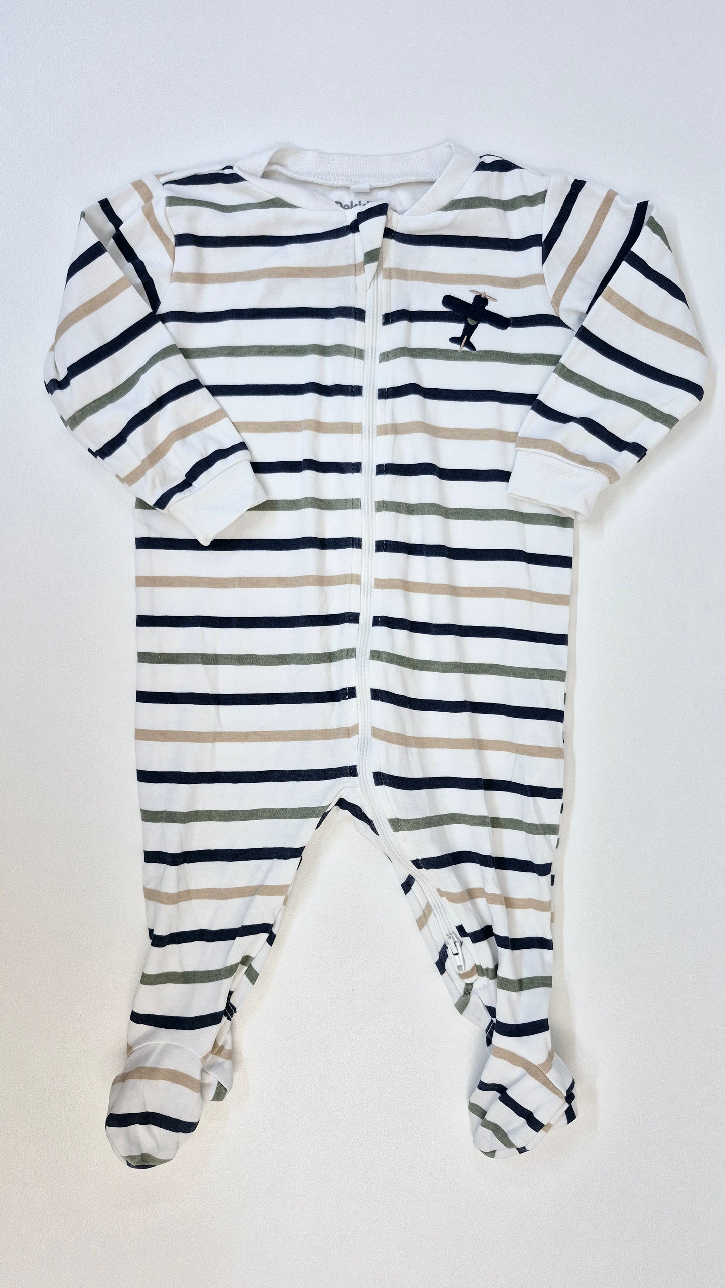 Pyjama 6 mois Pekkle (Imparfait au collet voir photo)