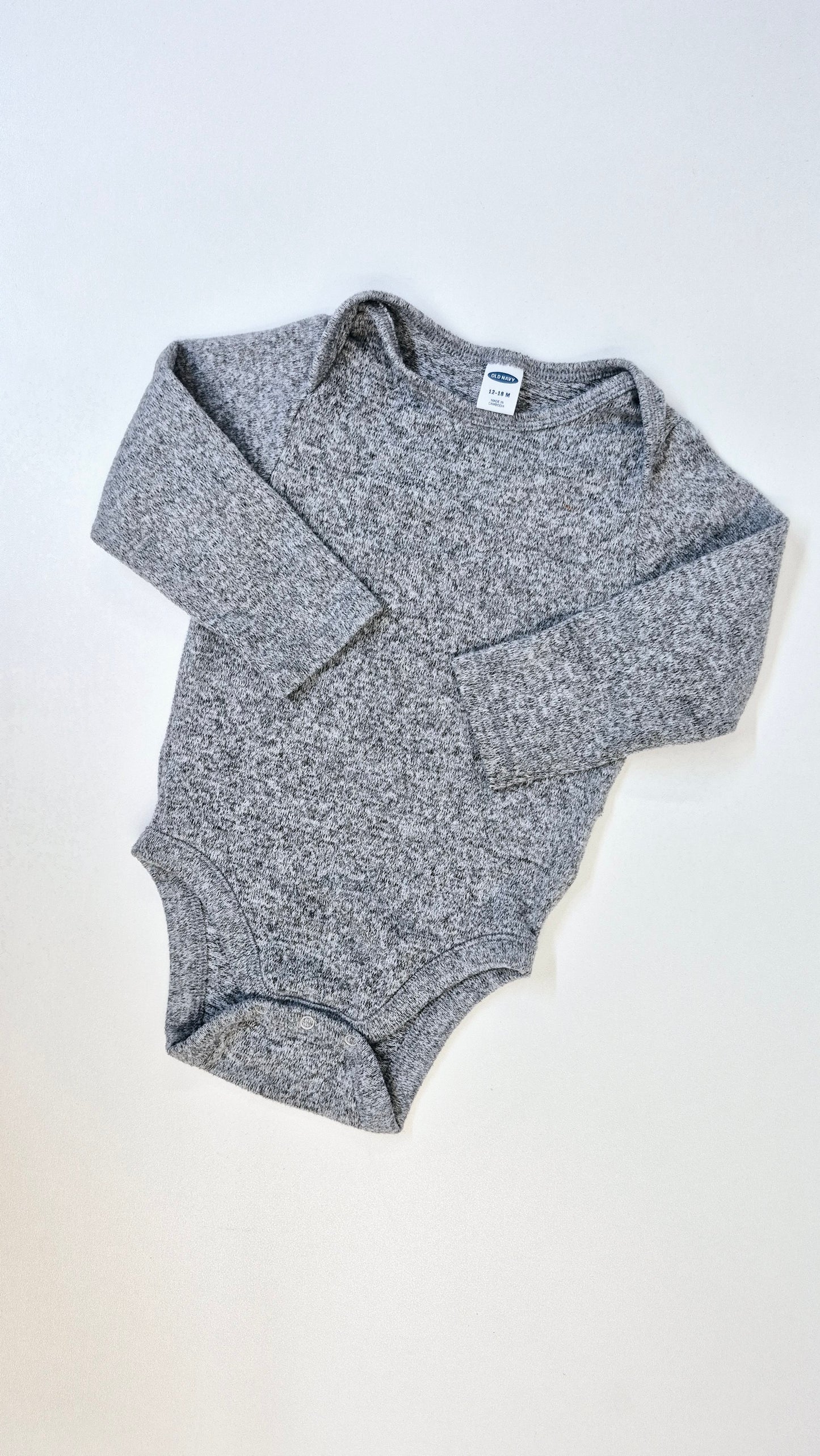 Cache Couche Tricot 12-18 mois Old Navy (Imparfait voir photo)