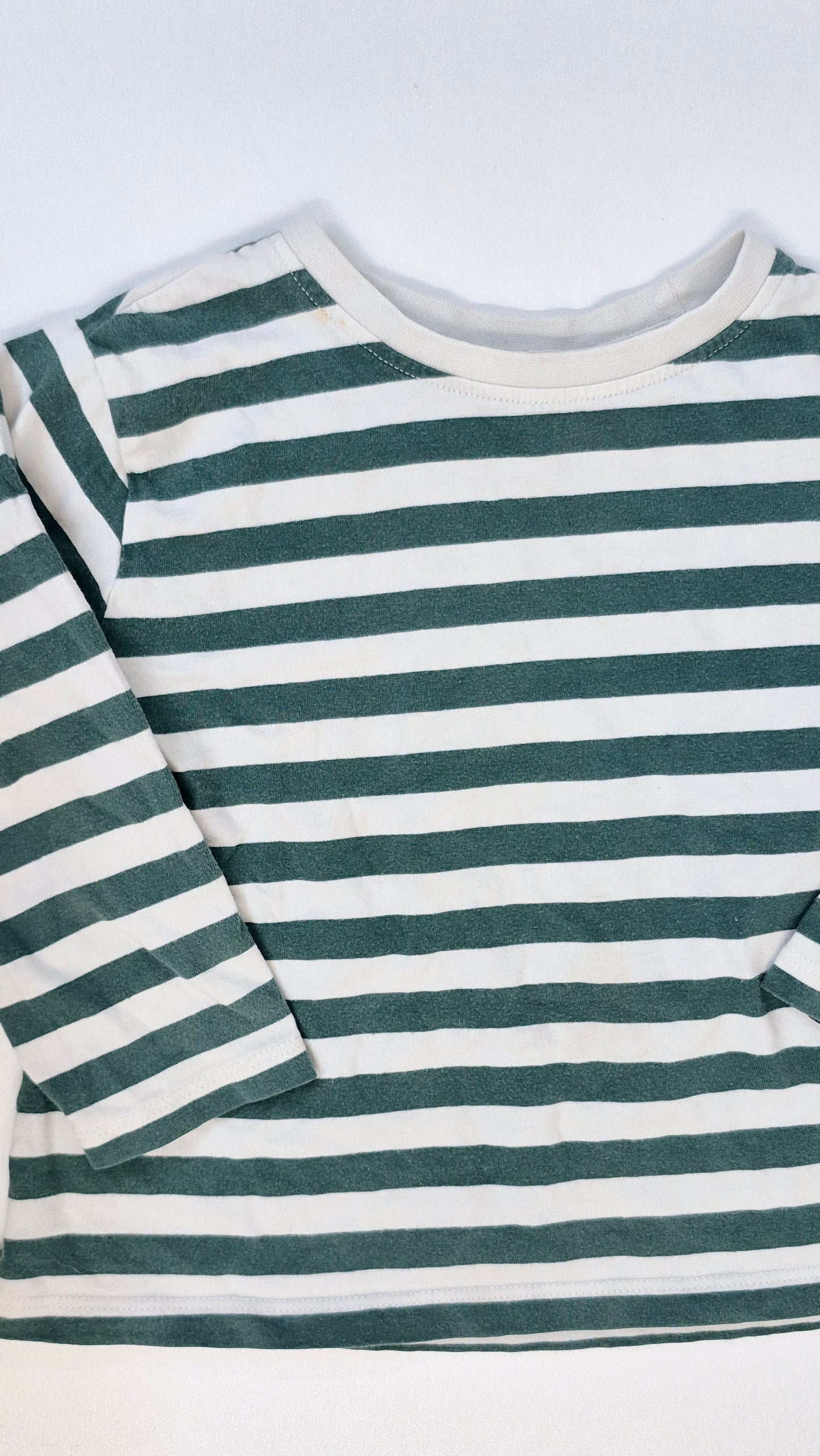 Chandail 2-3T Zara (imparfait voir photo)