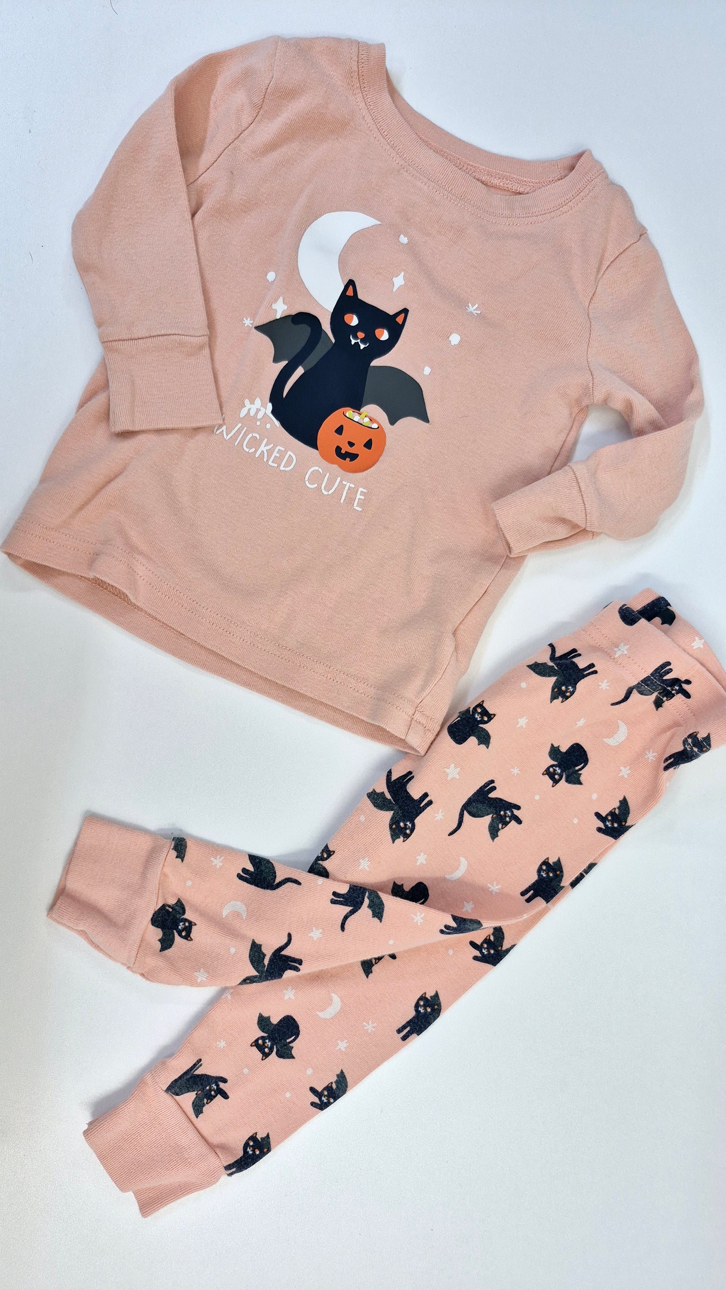 Pyjama 12-18 mois Old Navy (Imparfait tache voir photo)