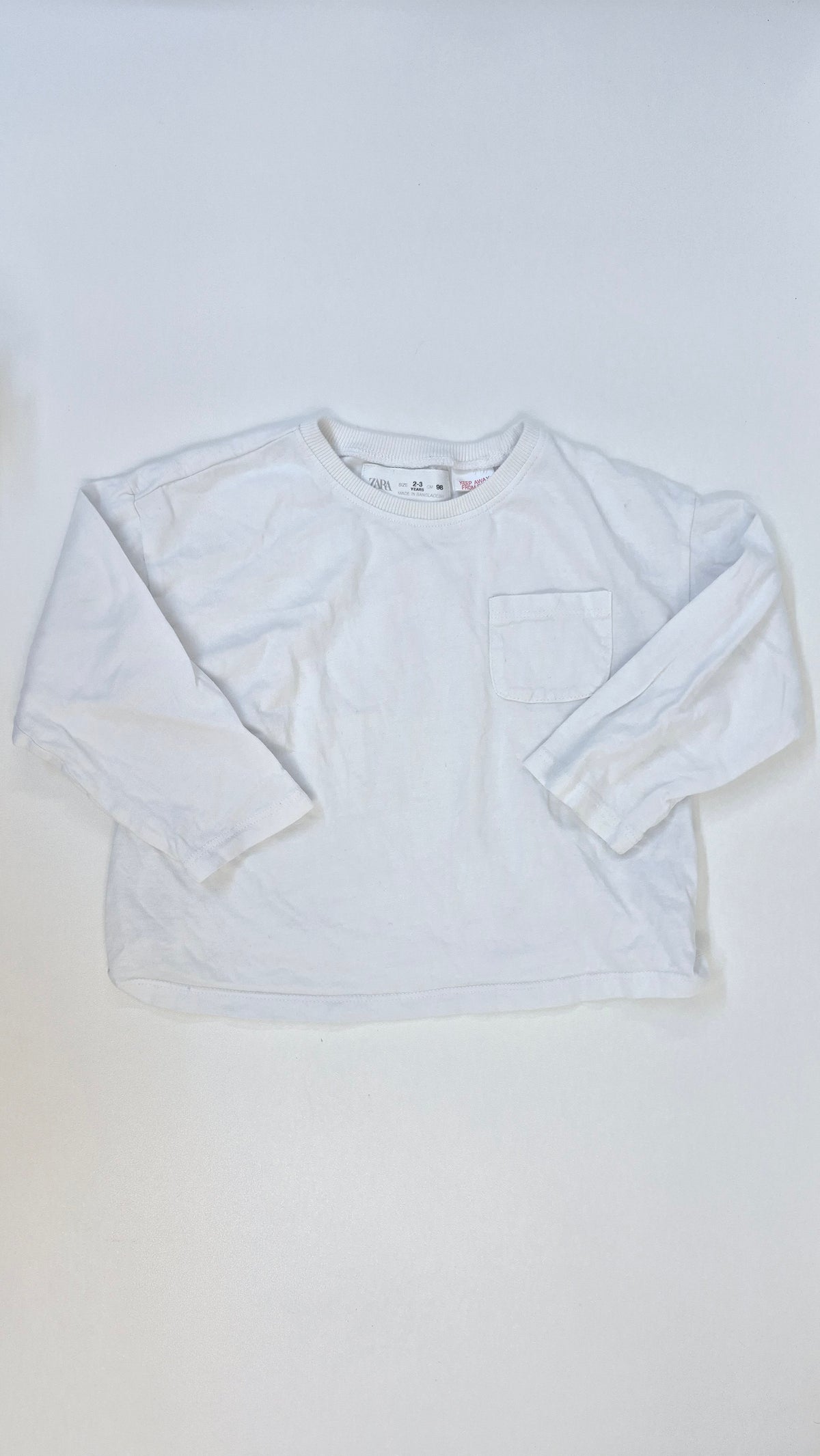 Chandail 2-3T Zara (imparfait léger voir photo)