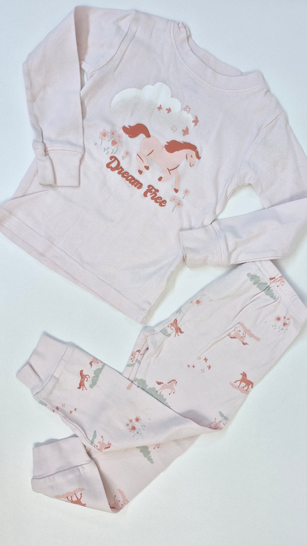 Pyjama 2T Carter's (Imparfait léger voir photo)