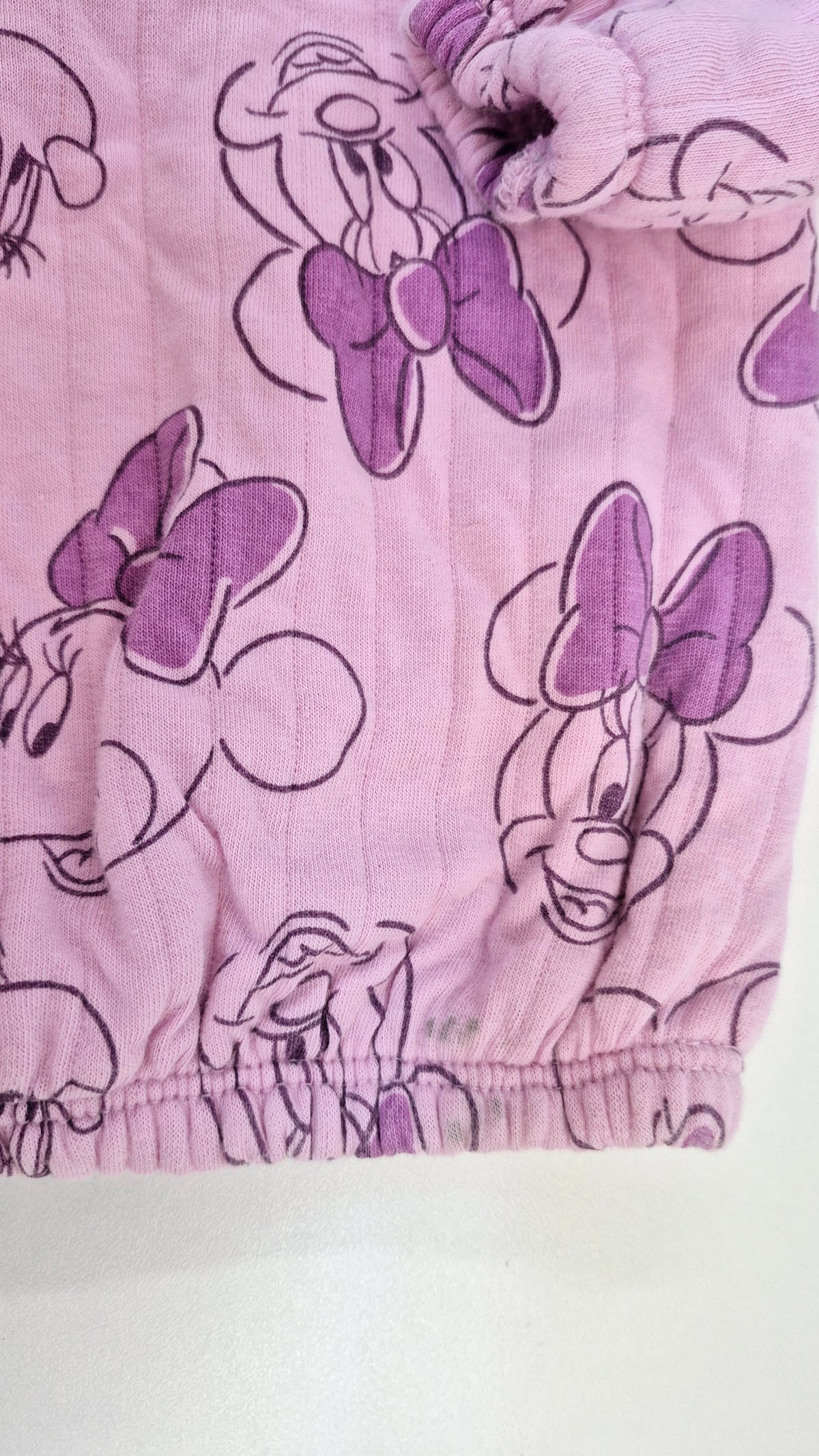 Veste 6 mois Disney (Imparfait tache voir photo)