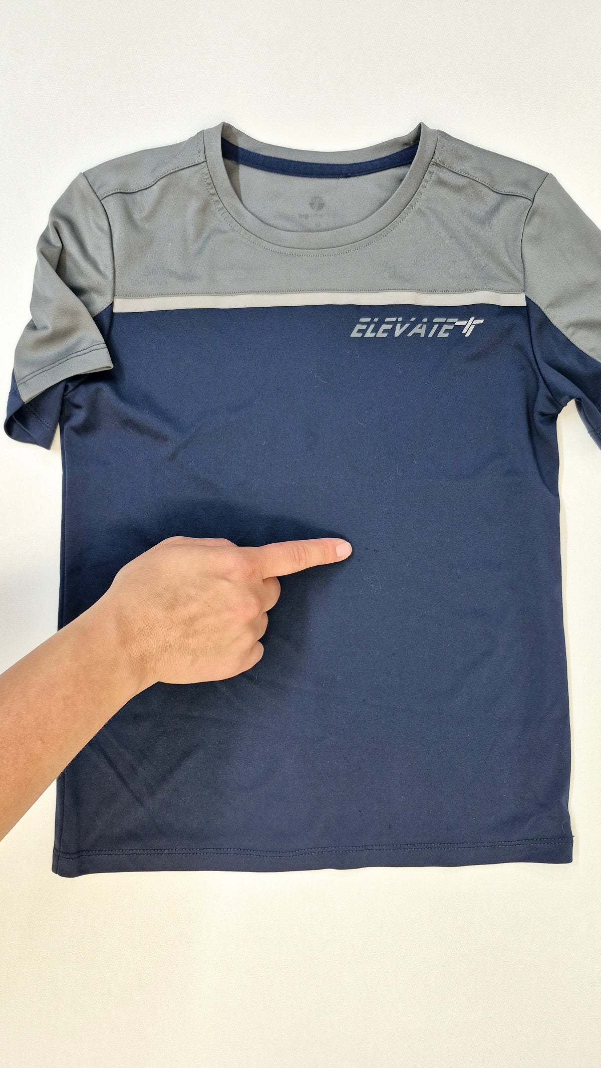 Chandail 7A Tag Athletic (Imparfait léger voir photo)